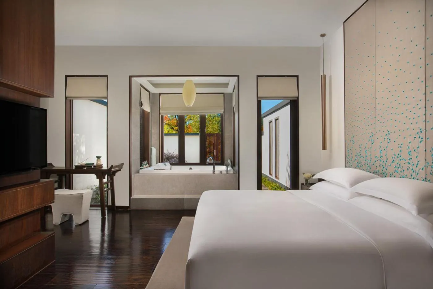 Bathroom, Bed in Banyan Tree Huangshan