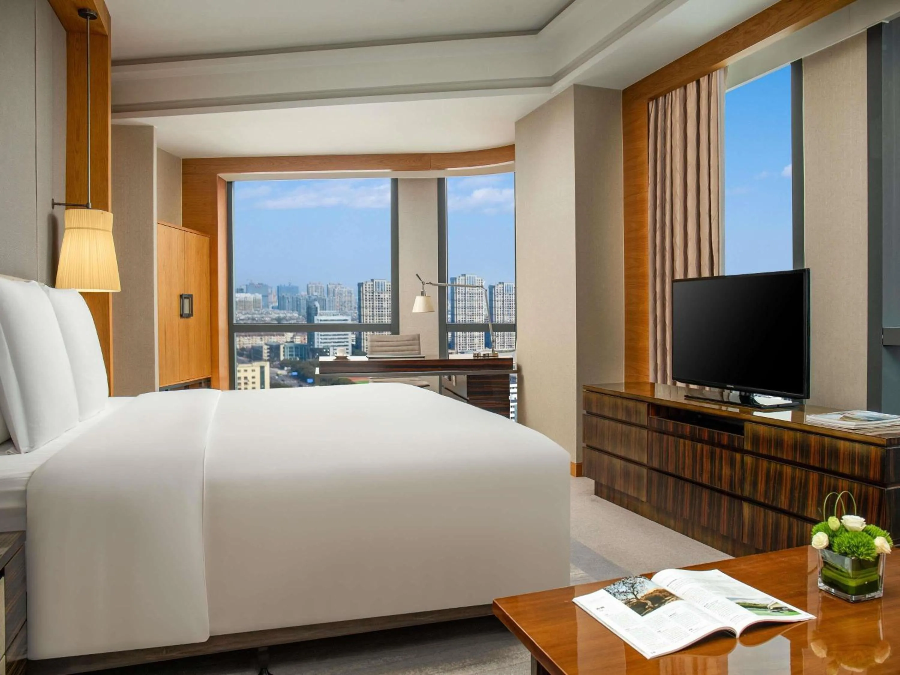 Bedroom, Bed in Pullman Haining