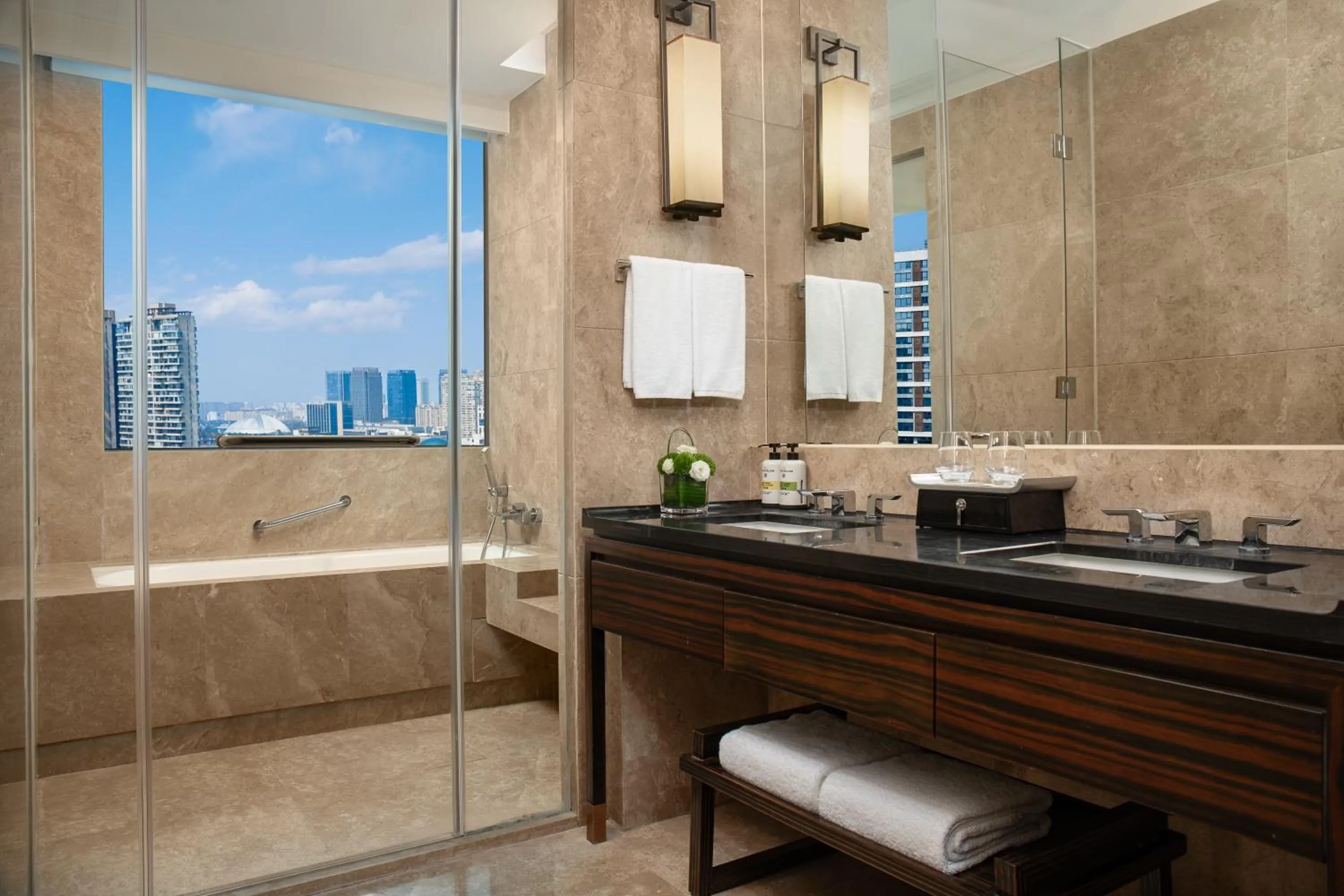 Bathroom in Pullman Haining