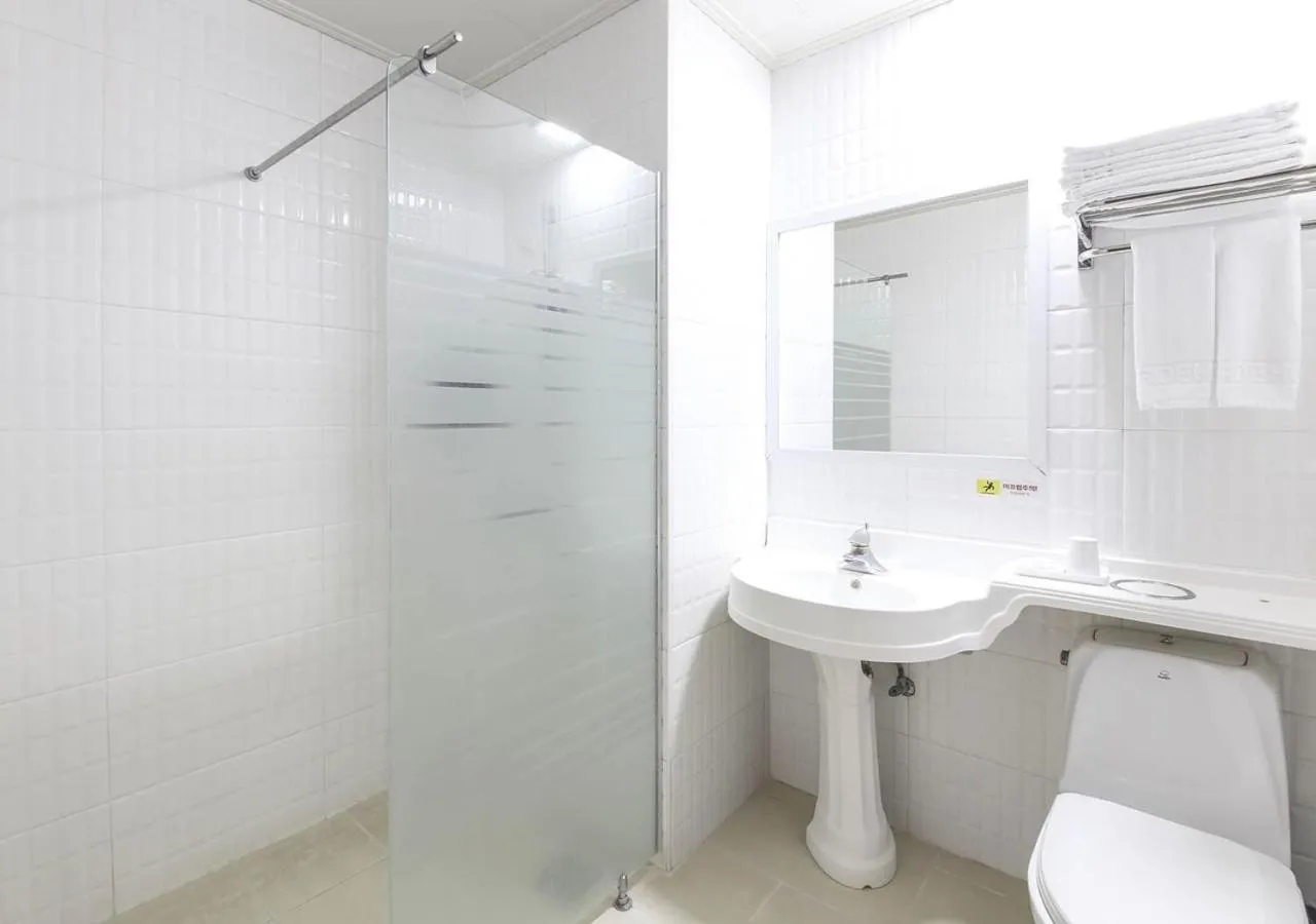 Jeju Parkside Tourist Hotel