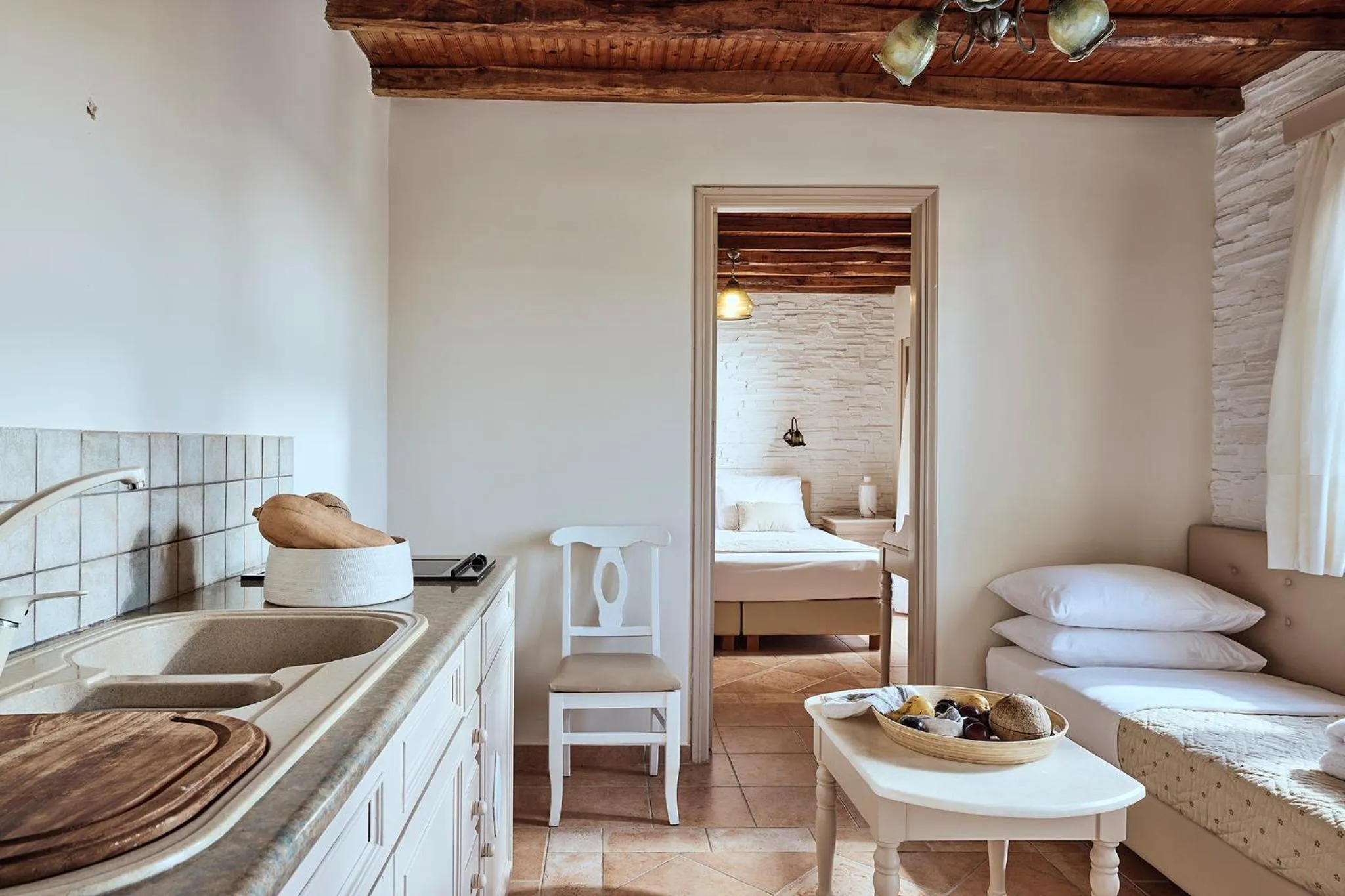 Photo of the whole room, Bed in Naxos Magic Village