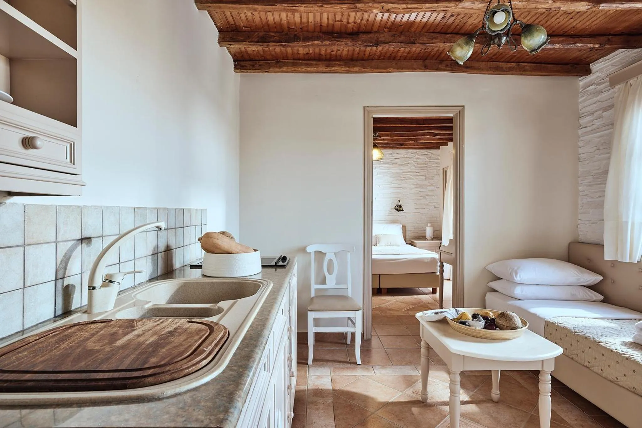 Photo of the whole room, Bed in Naxos Magic Village