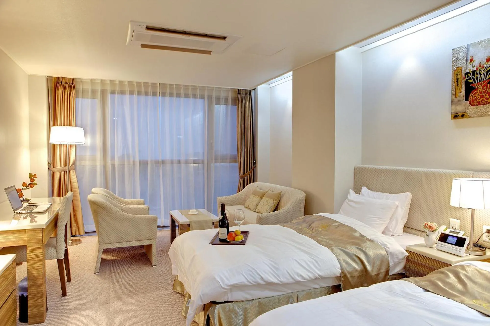 The Class 300 Hotel and Resort