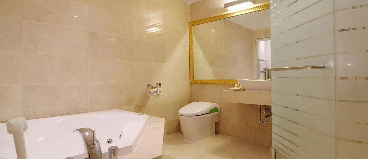 The Class 300 Hotel and Resort