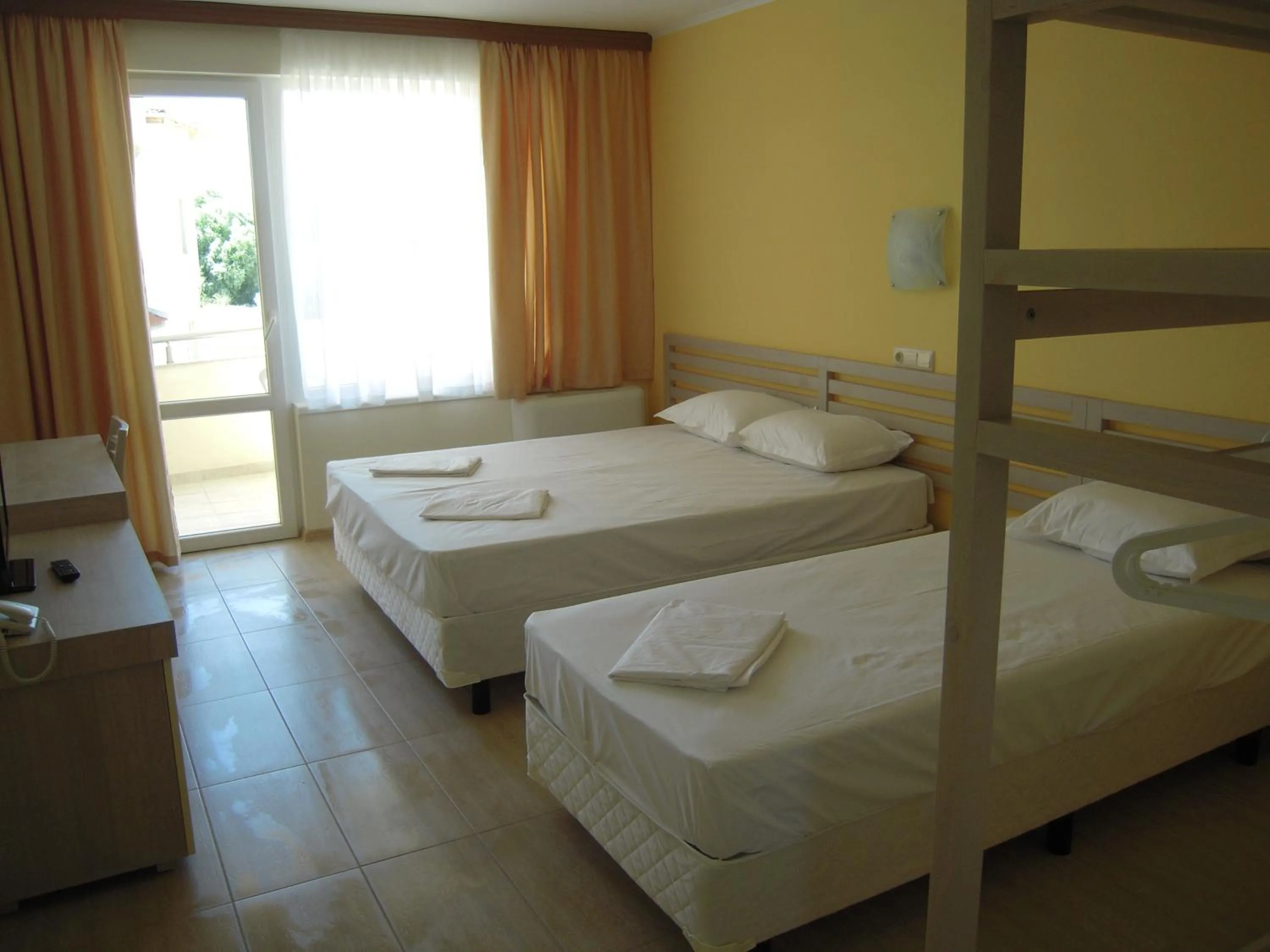 Bed in Hotel Belle View