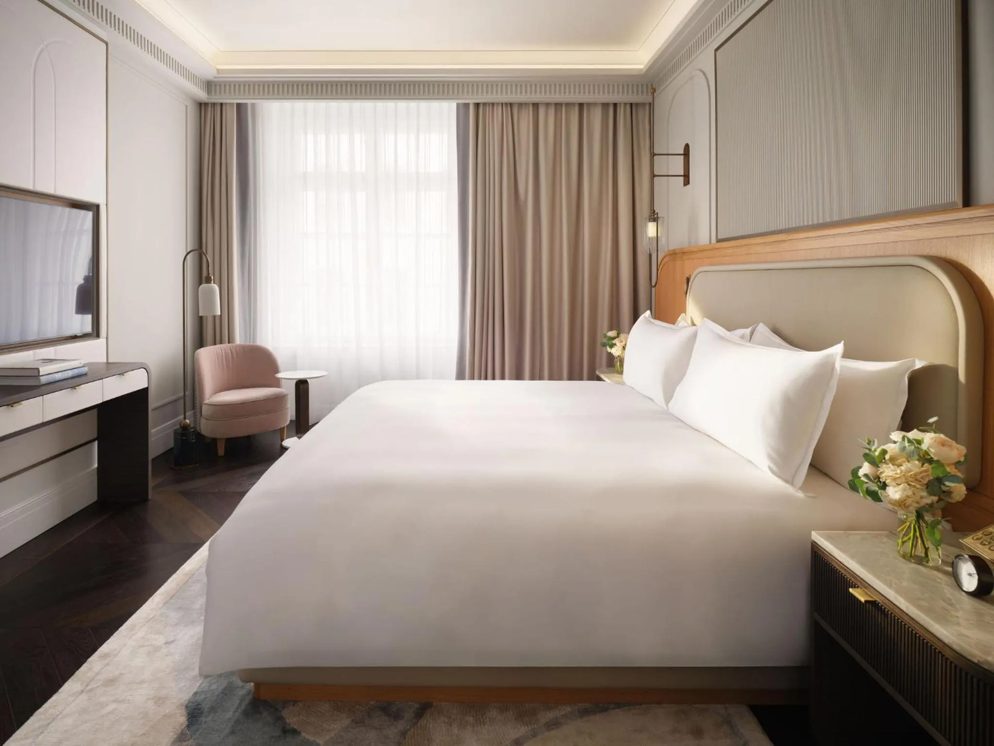 Bedroom, Bed in Mandarin Oriental, Vienna