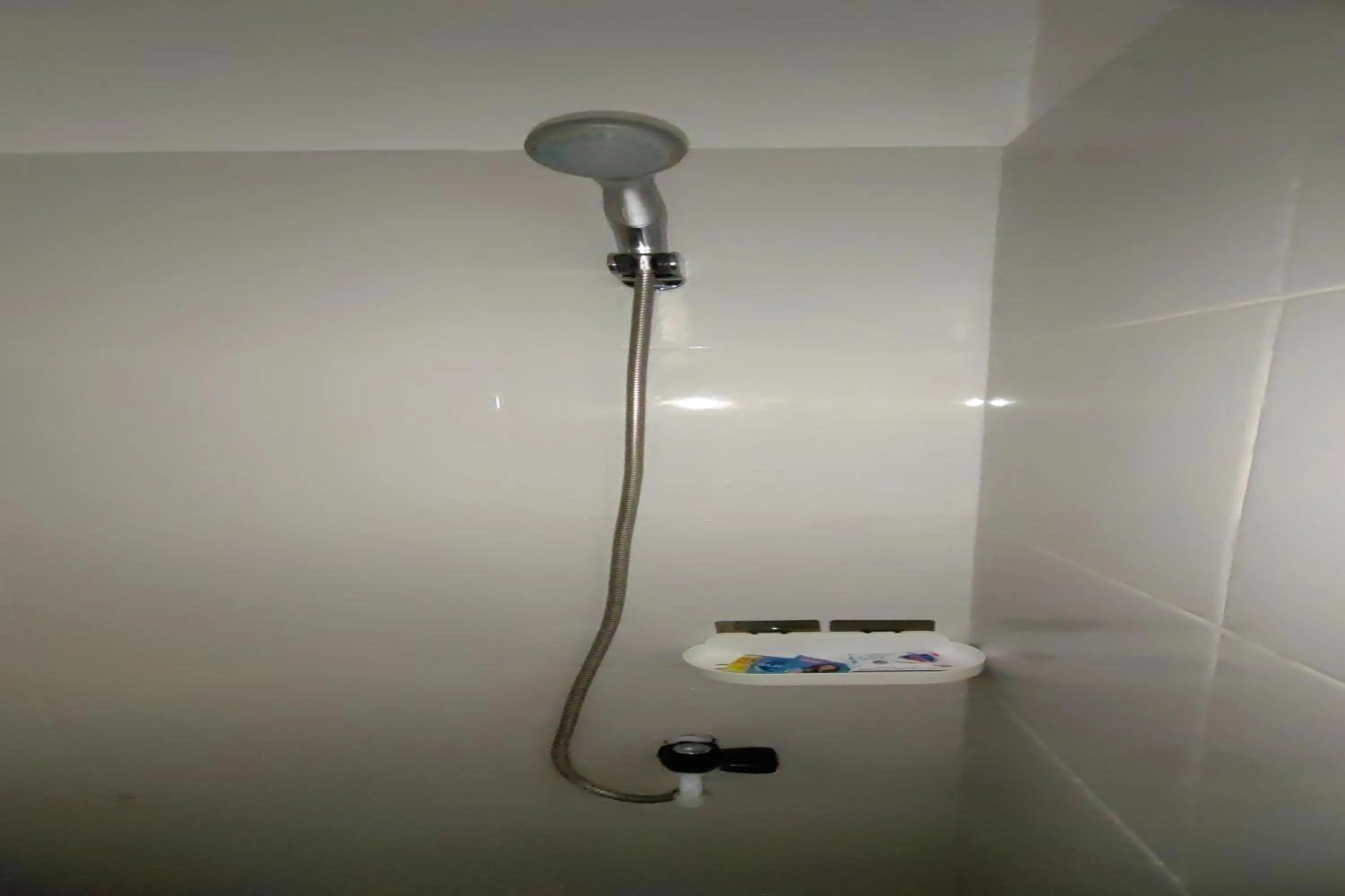 Shower in Kamalay Pension House