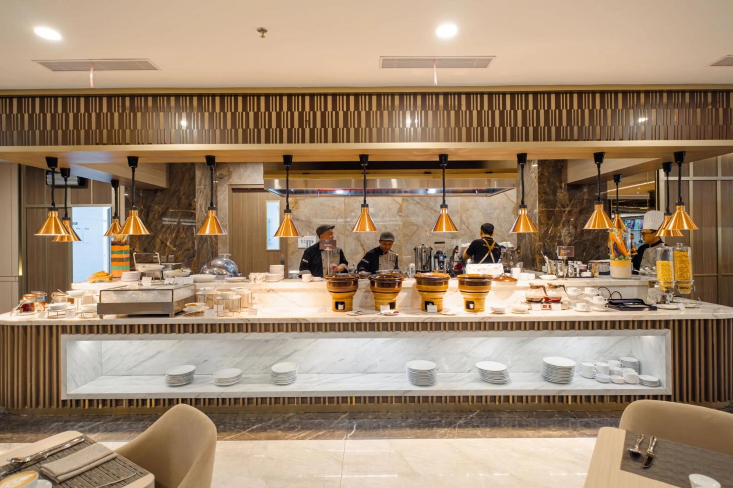 Restaurant/places to eat in The Grand Platinum Jakarta