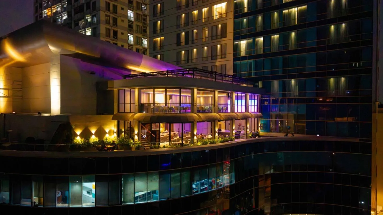 Restaurant/places to eat in The Grand Platinum Jakarta