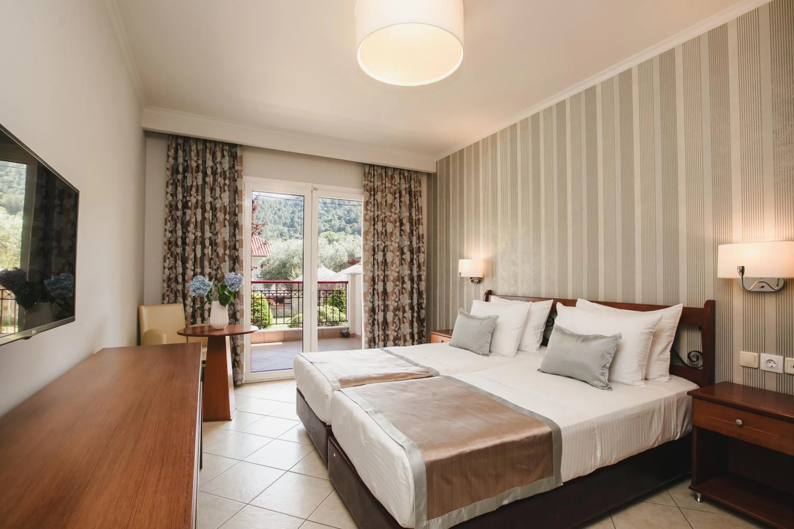 Bed in Electra Hotel