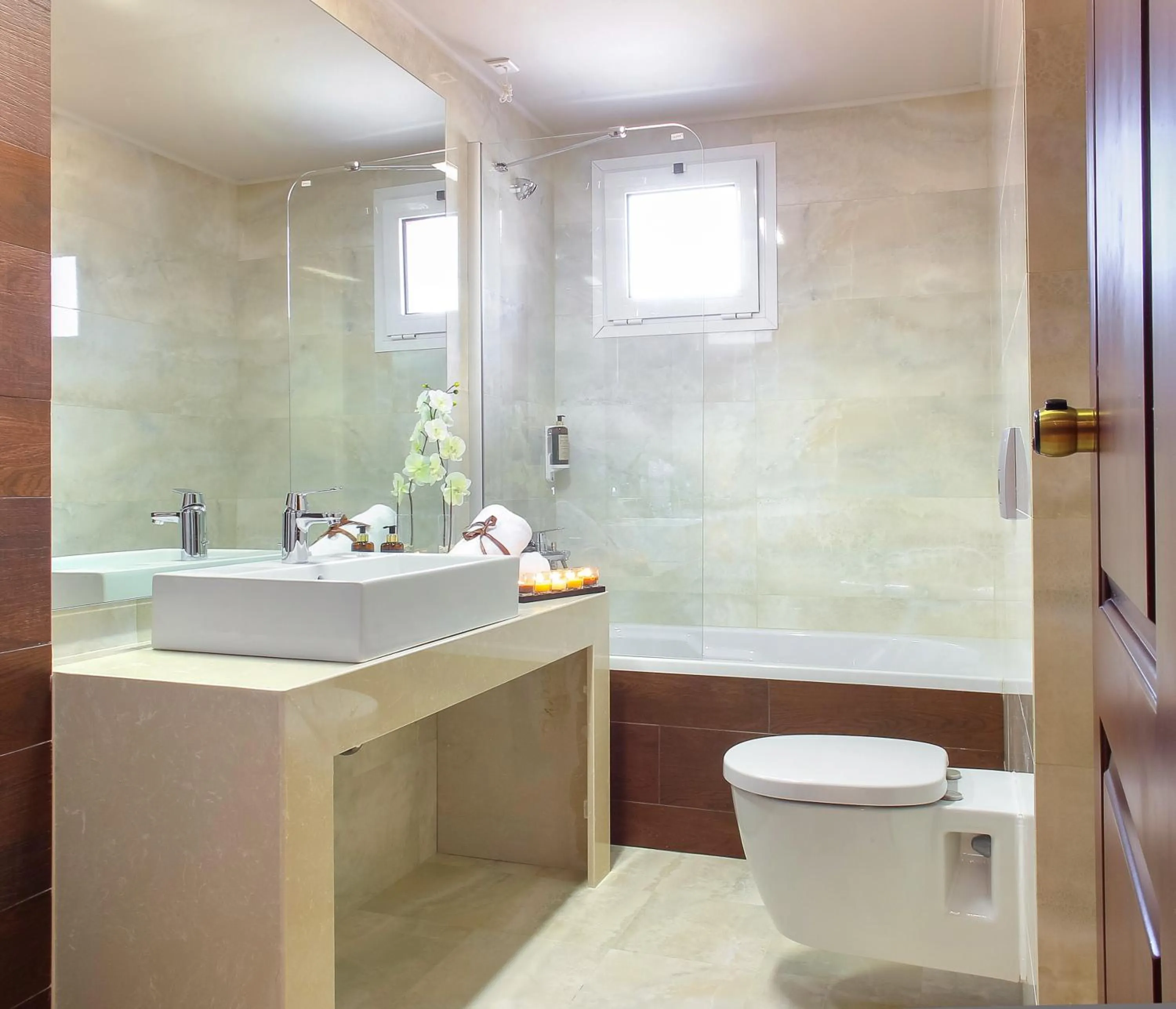 Bathroom in Electra Hotel