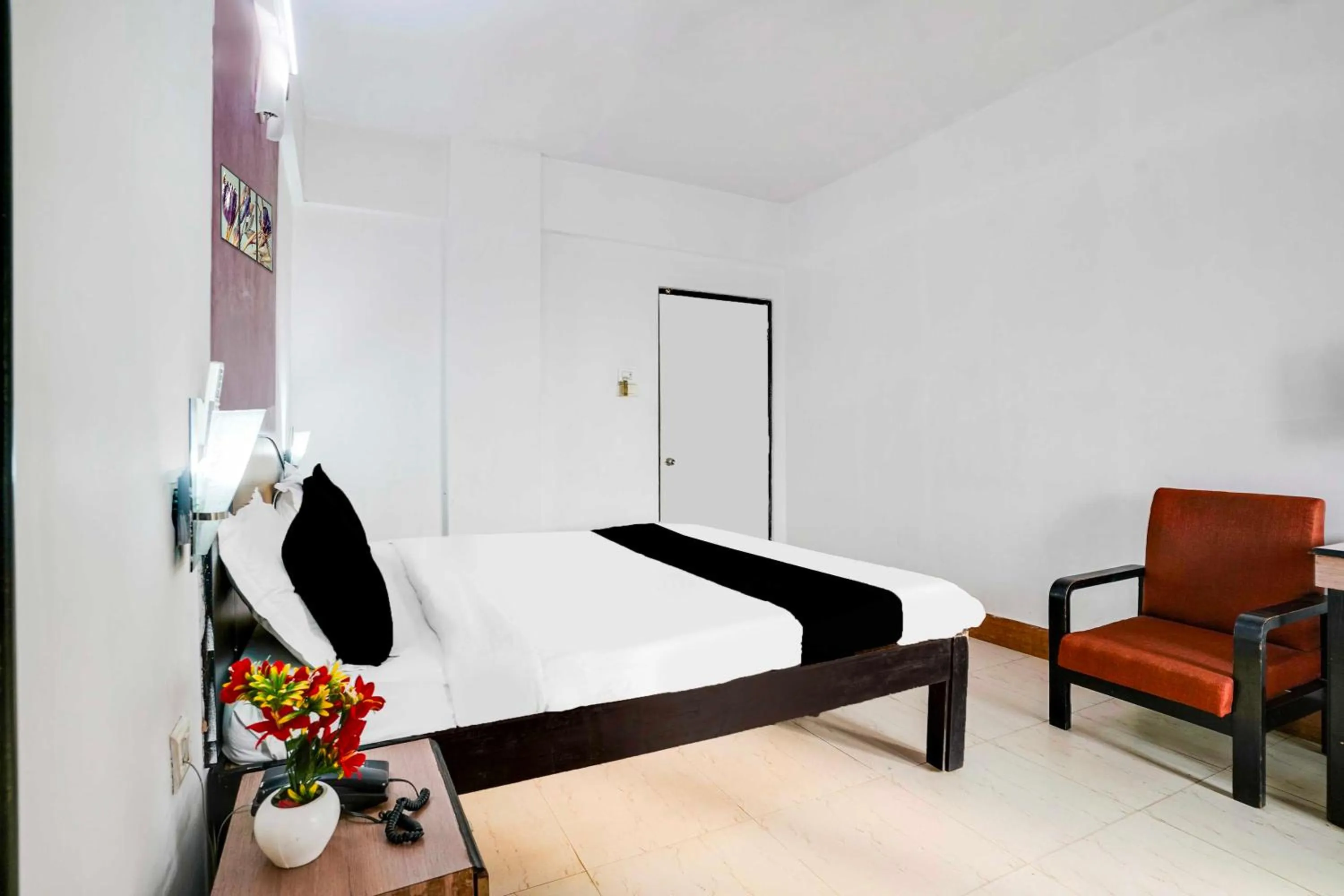 Bedroom, Bed in Townhouse Oak Margao Market