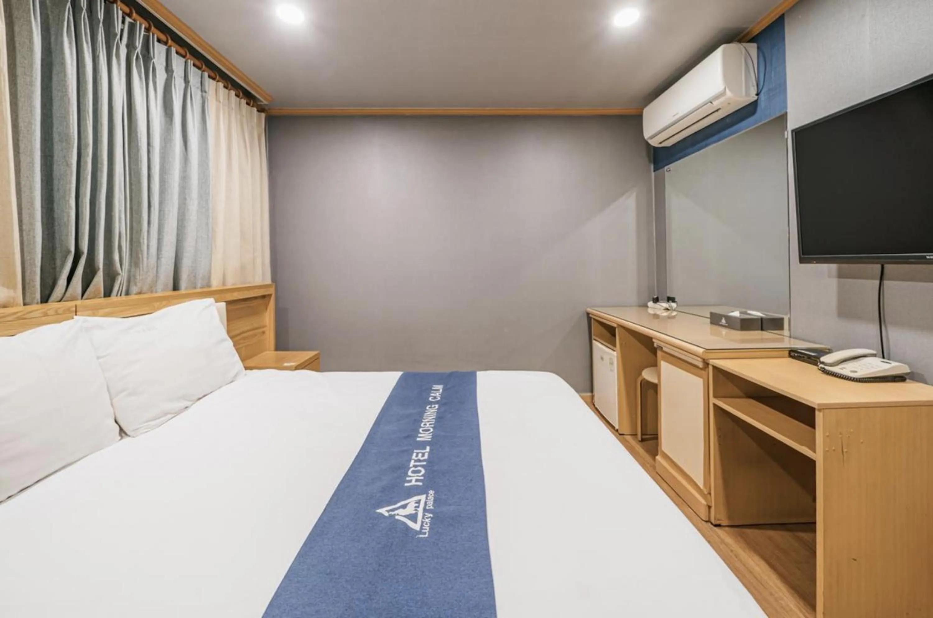 Bed in Morning Calm Jeju