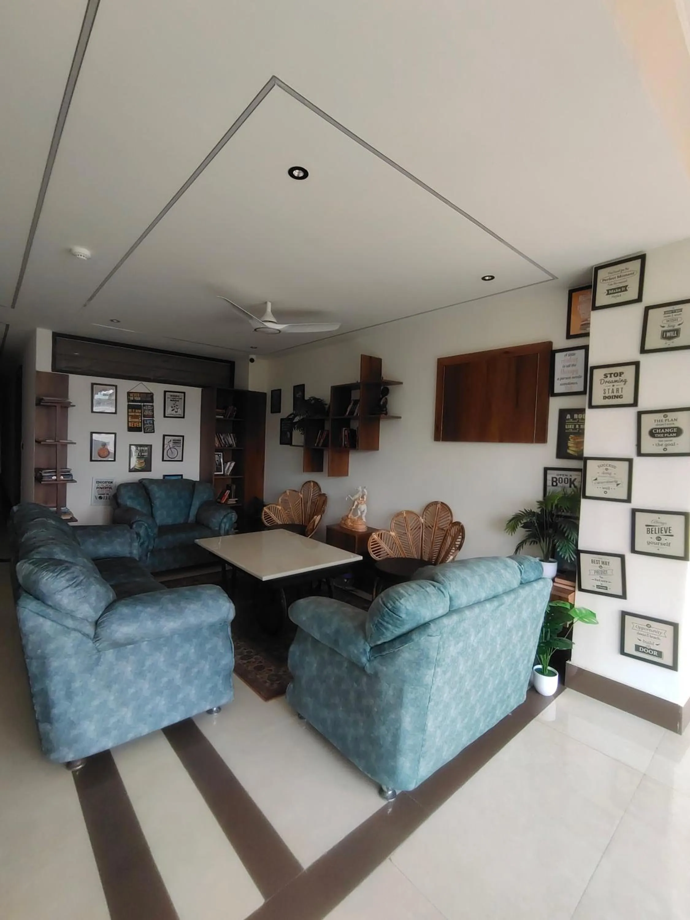 Lobby or reception in 22 Heights