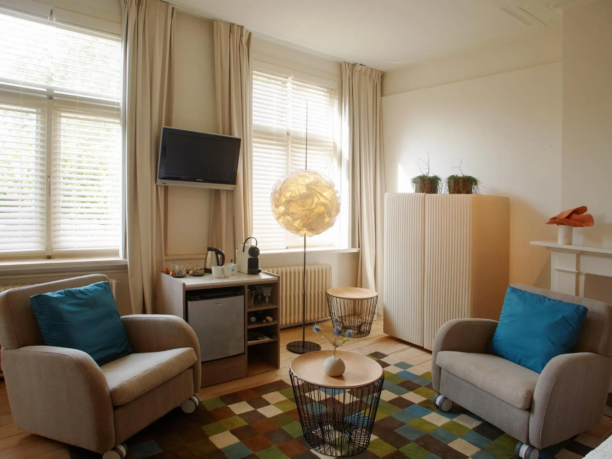 Living room in B&B Alphabet - Luxury Guesthouse and Art Gallery