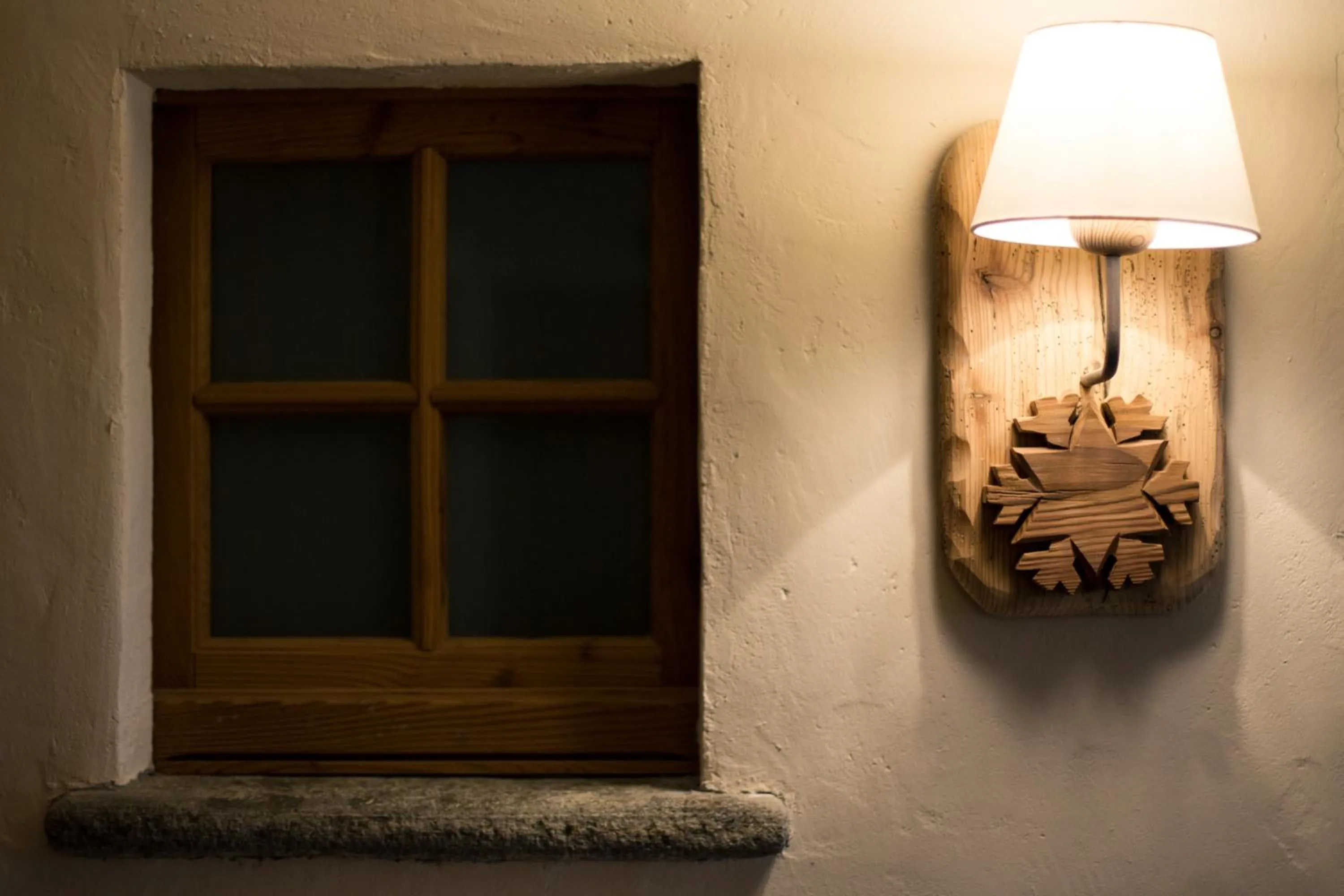 Decorative detail in Hotel Les Montagnards