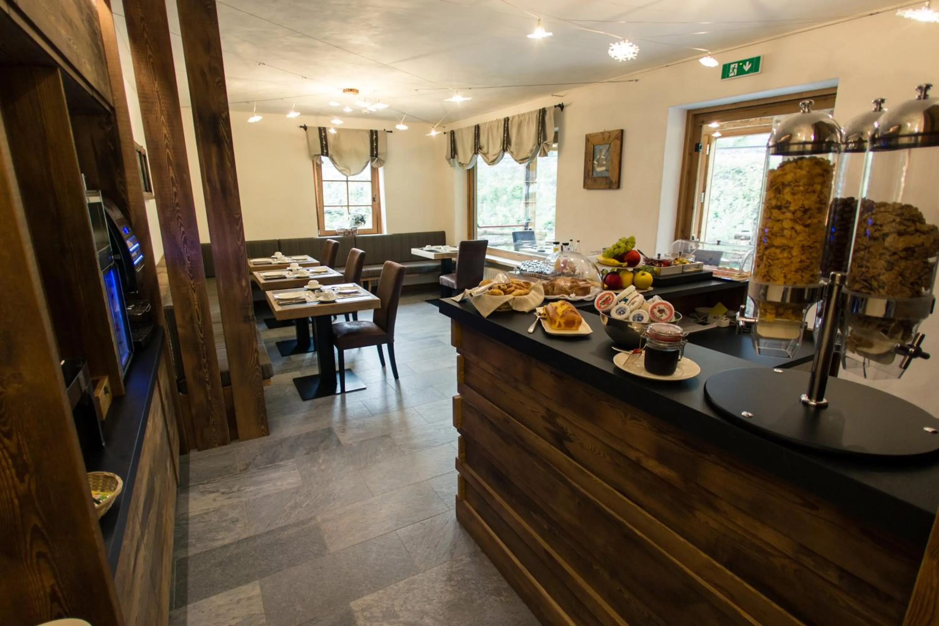 Restaurant/places to eat in Hotel Les Montagnards