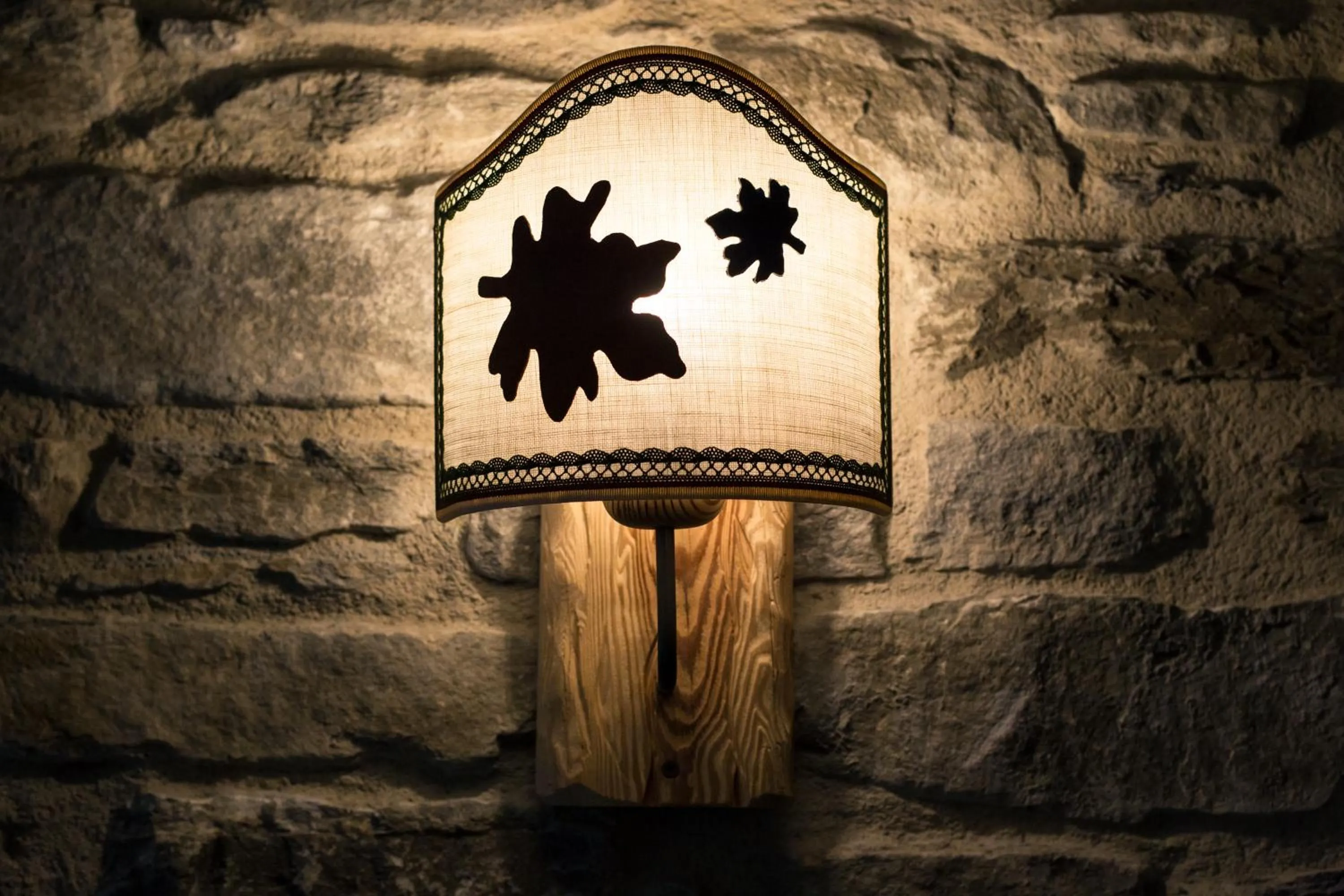 Decorative detail in Hotel Les Montagnards