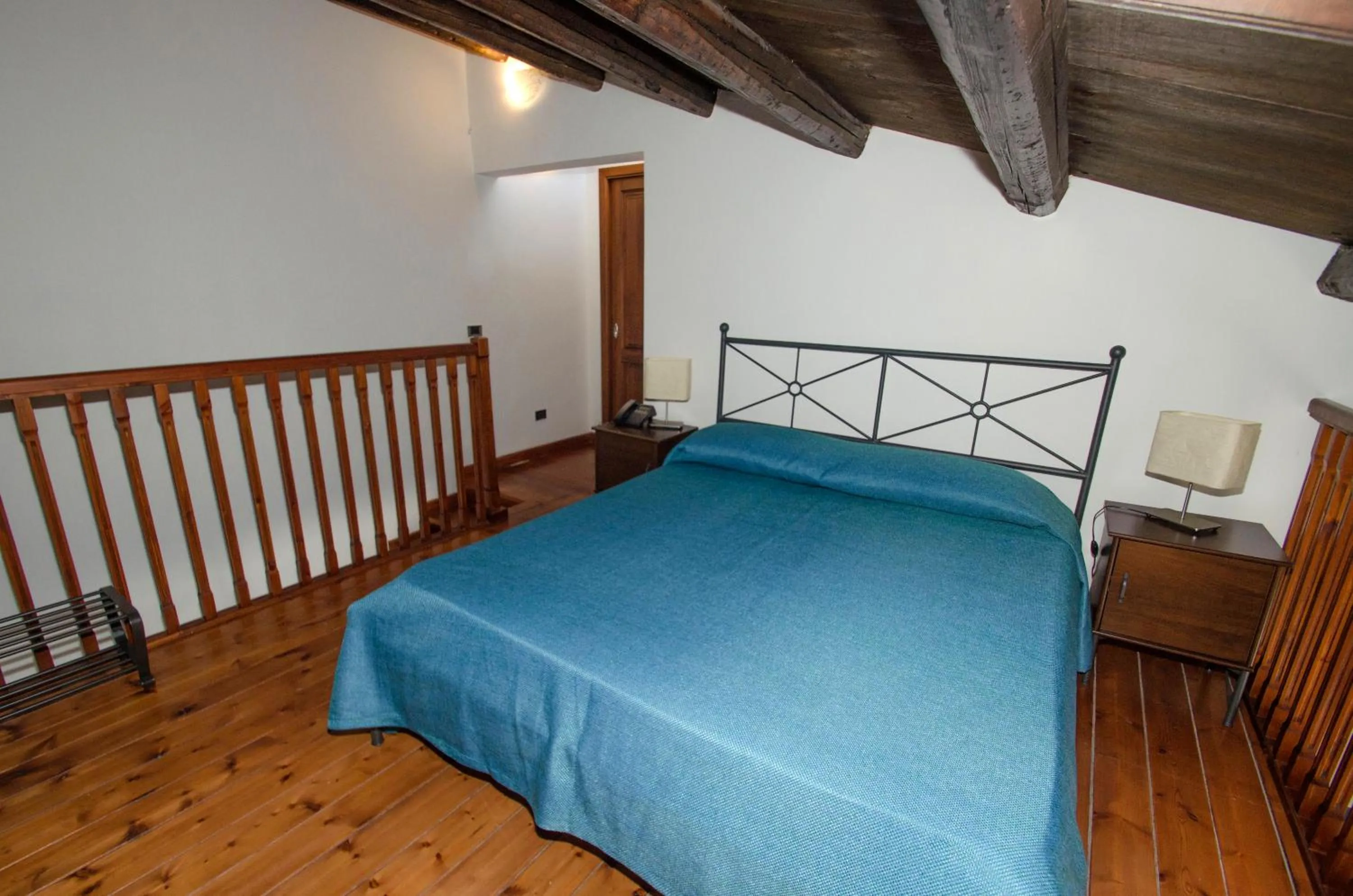 Bedroom, Bed in Antico Rione