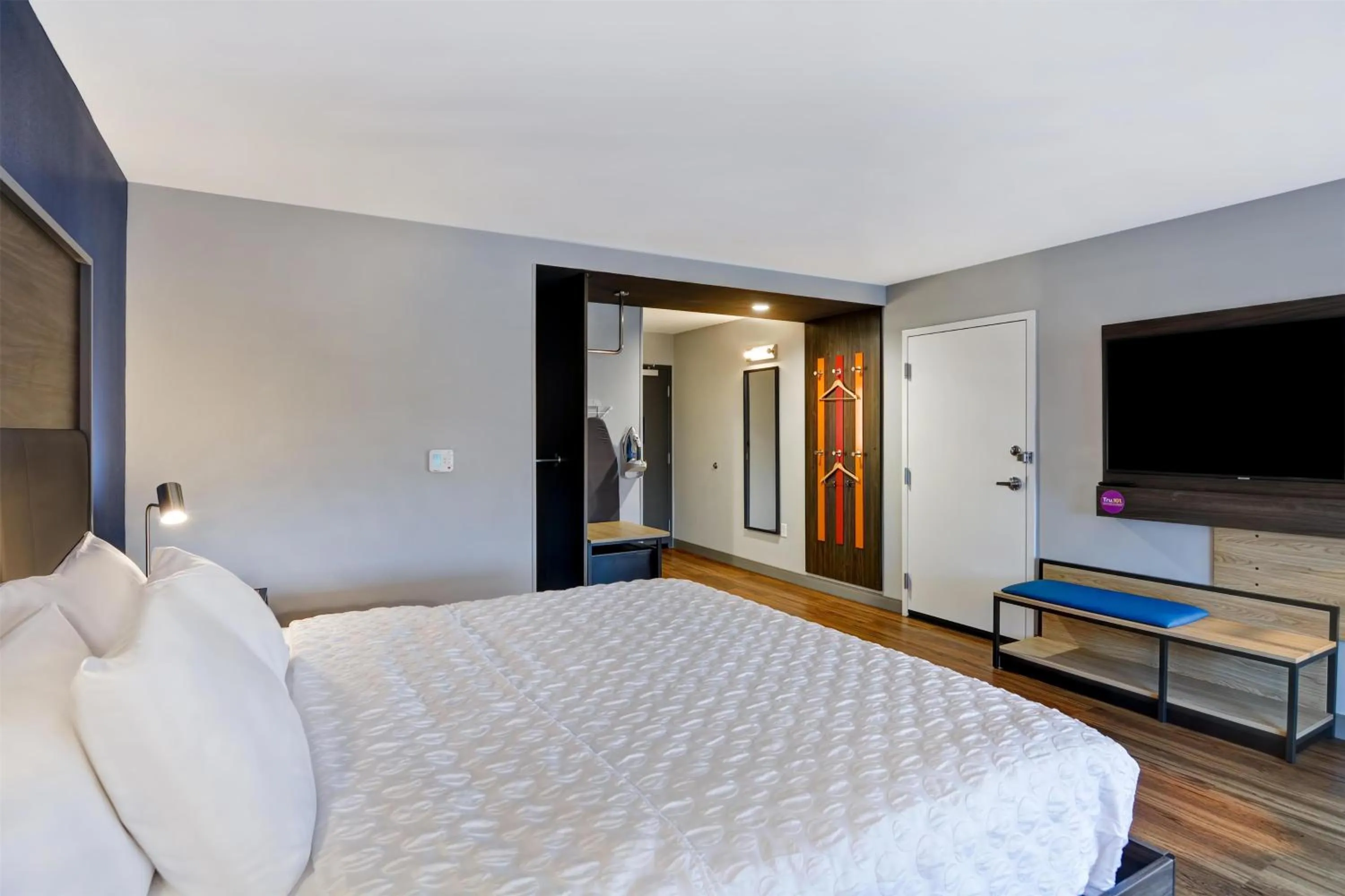 Bed in Tru By Hilton Augusta Washington Road