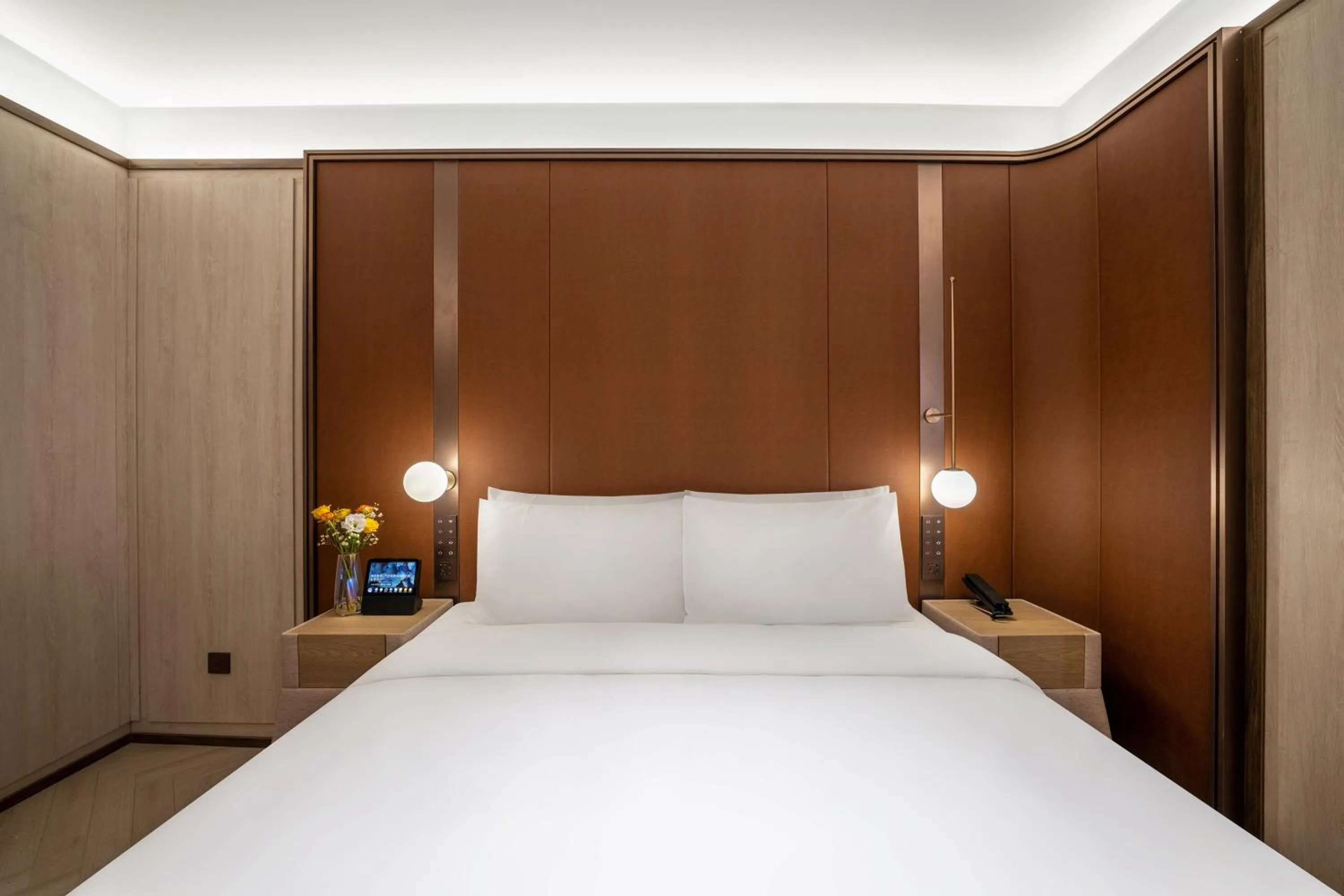 Bed in Jingdong Headquarters Crystal Orange Hotel, Yizhuang, Beijing