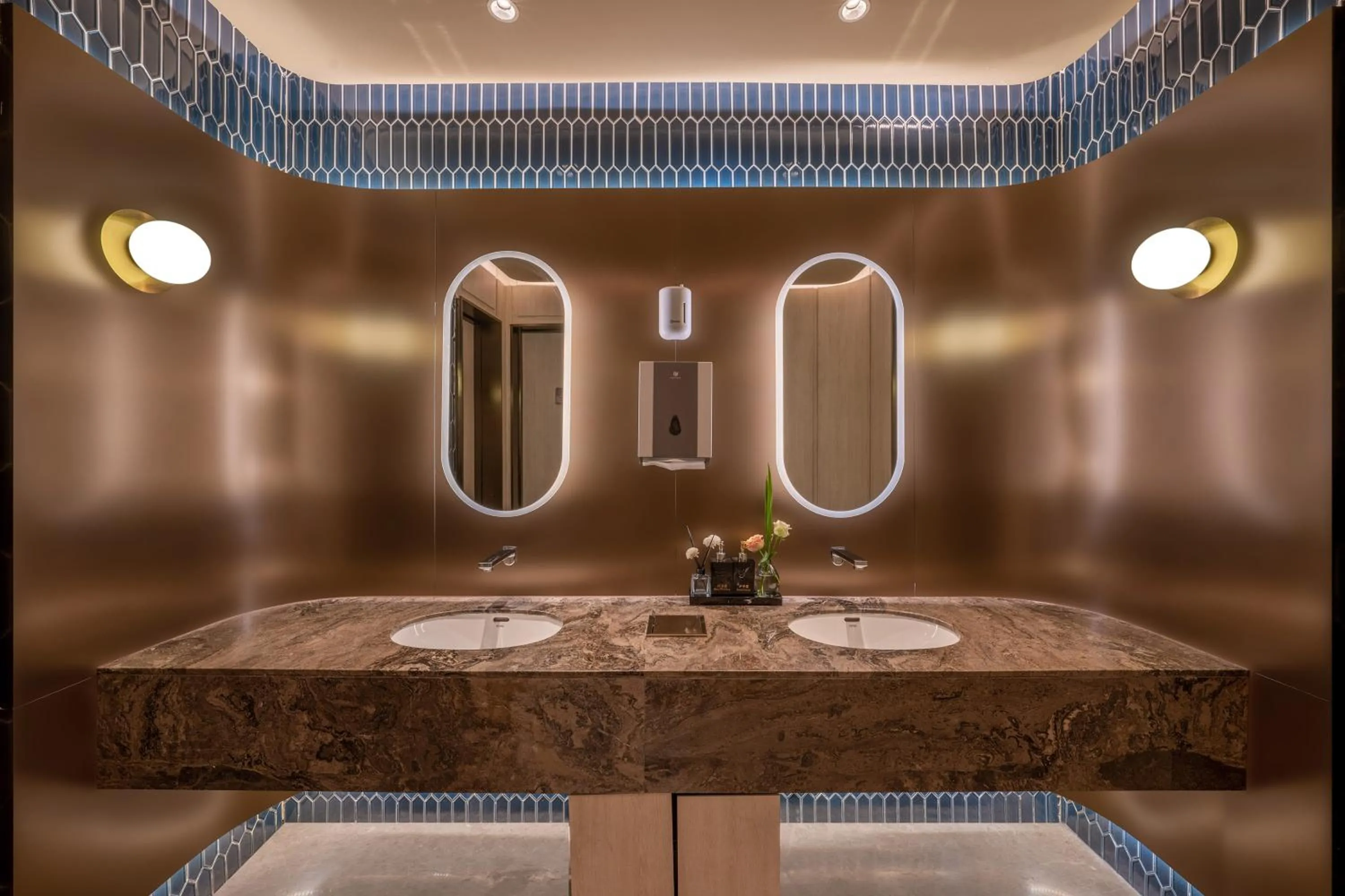 Toilet in Jingdong Headquarters Crystal Orange Hotel, Yizhuang, Beijing