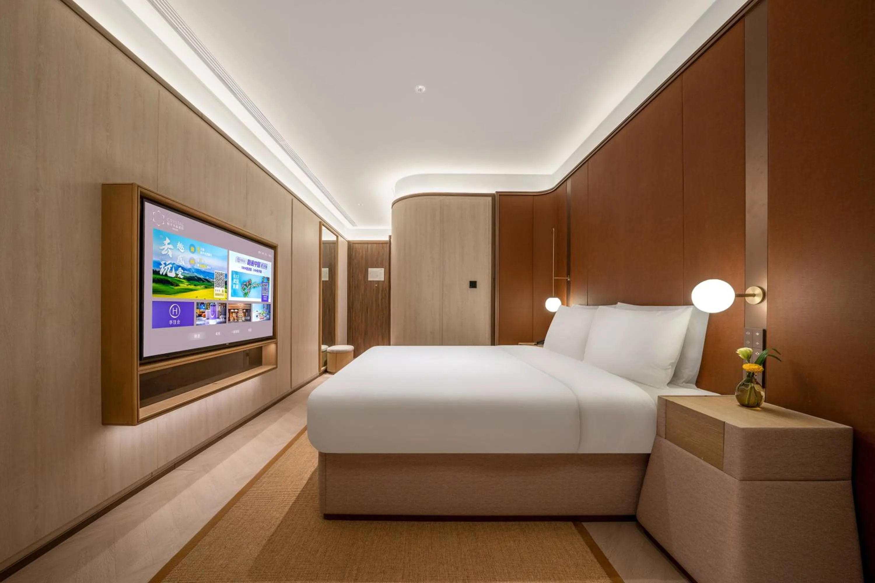 Bed in Jingdong Headquarters Crystal Orange Hotel, Yizhuang, Beijing