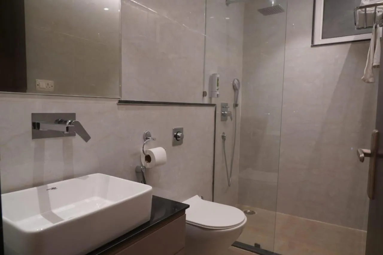 Toilet in Hotel Anant Inn