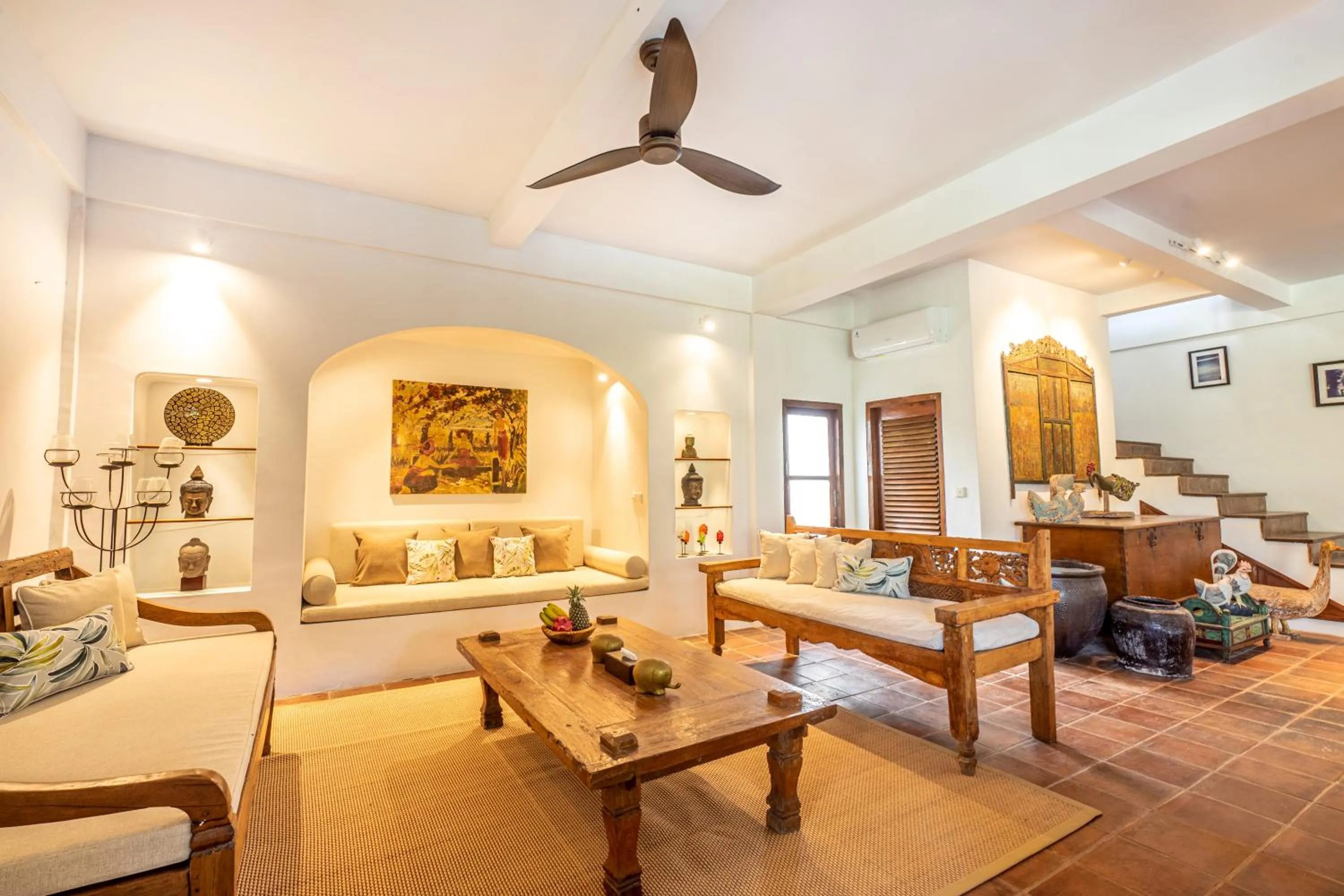 Living room in Villa Tropical Svasti by Nakula