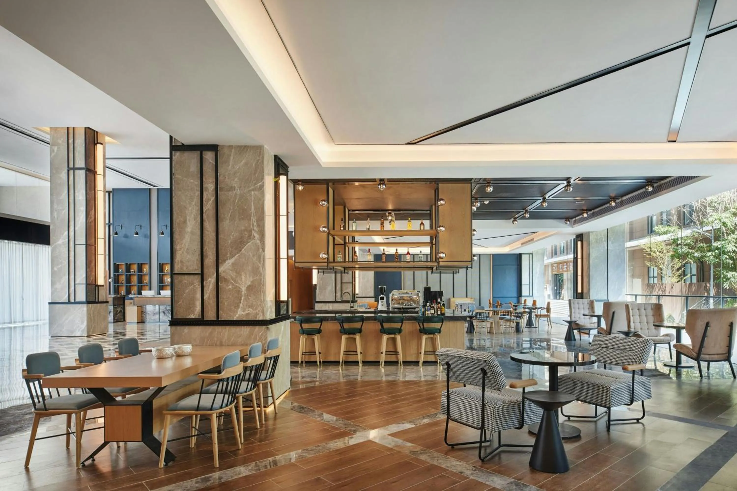 Lobby or reception in Four Points by Sheraton Xishuangbanna