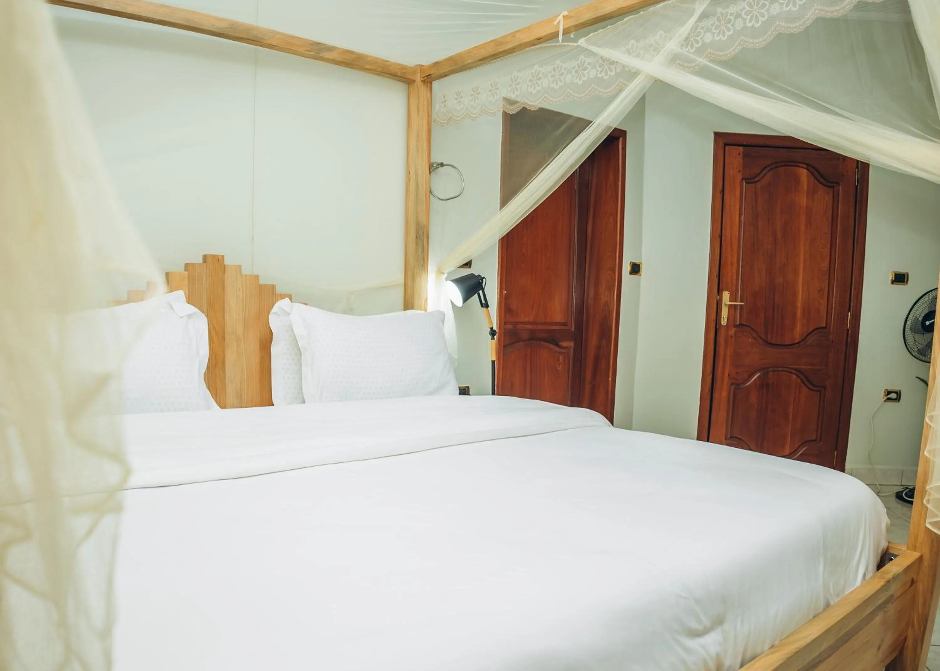 Bed in Eagle View Golf