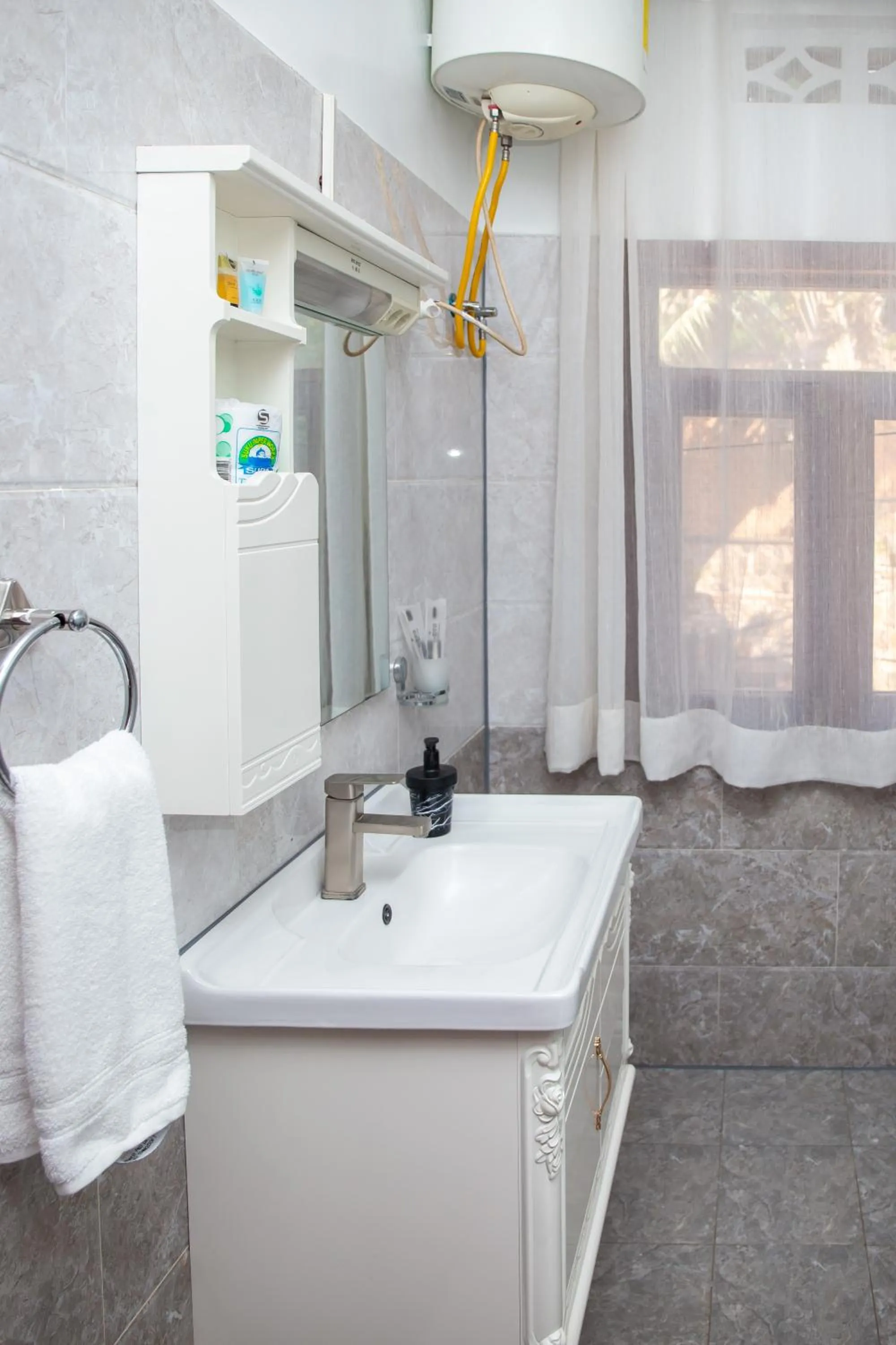 Bathroom in Eagle View Golf