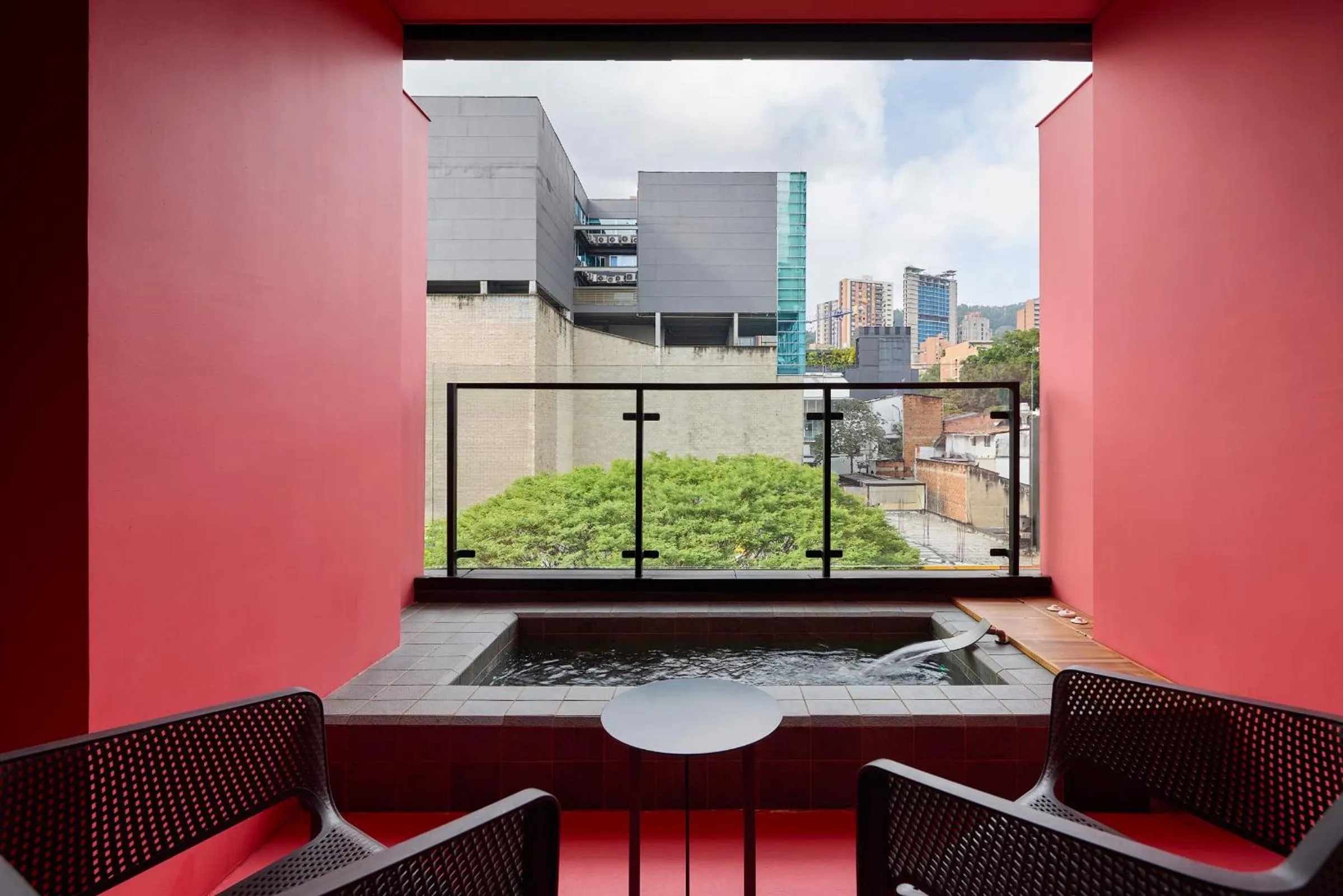 Bath in Calle Flora Hotel by Jalo