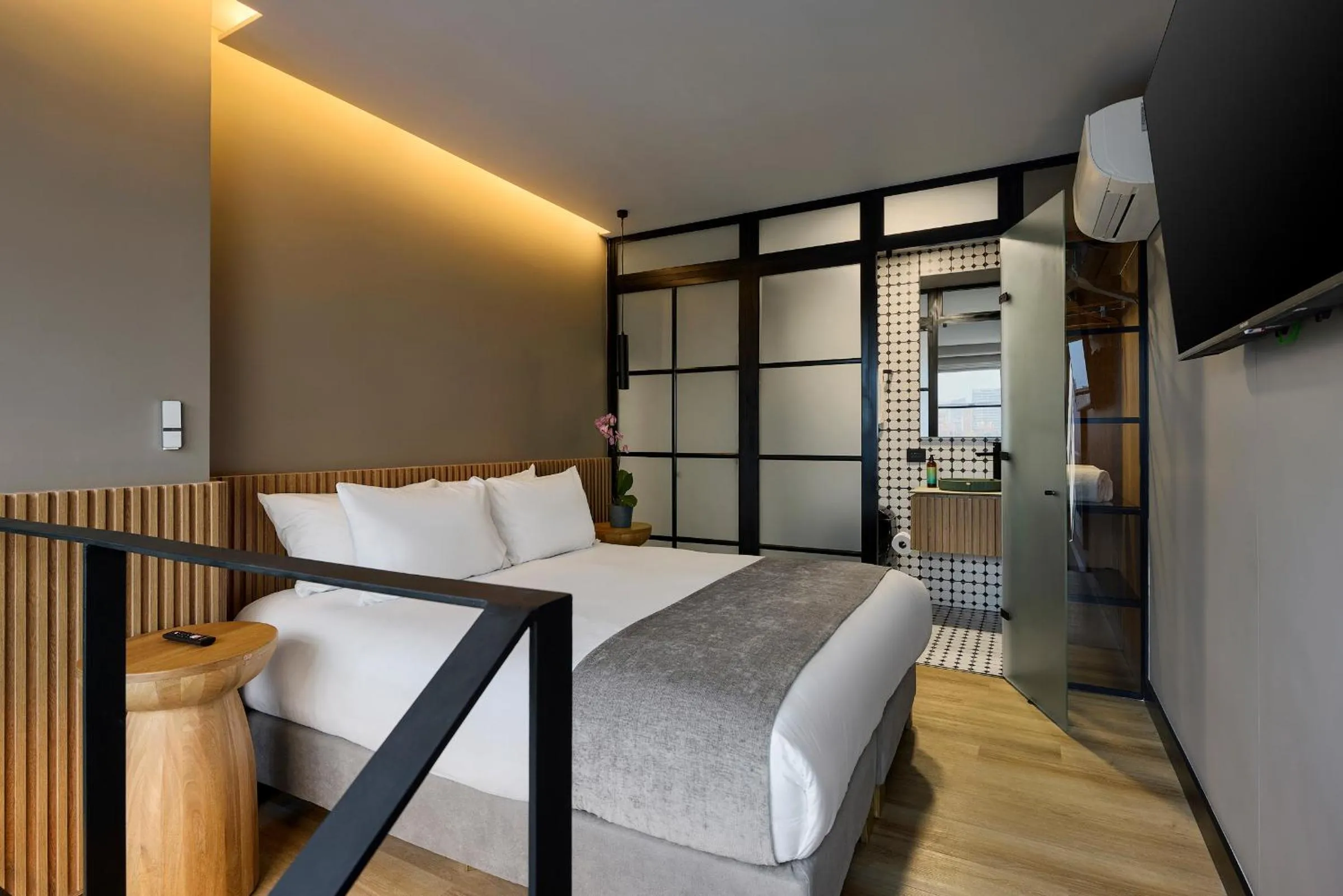 Bedroom, Bed in Calle Flora Hotel by Jalo
