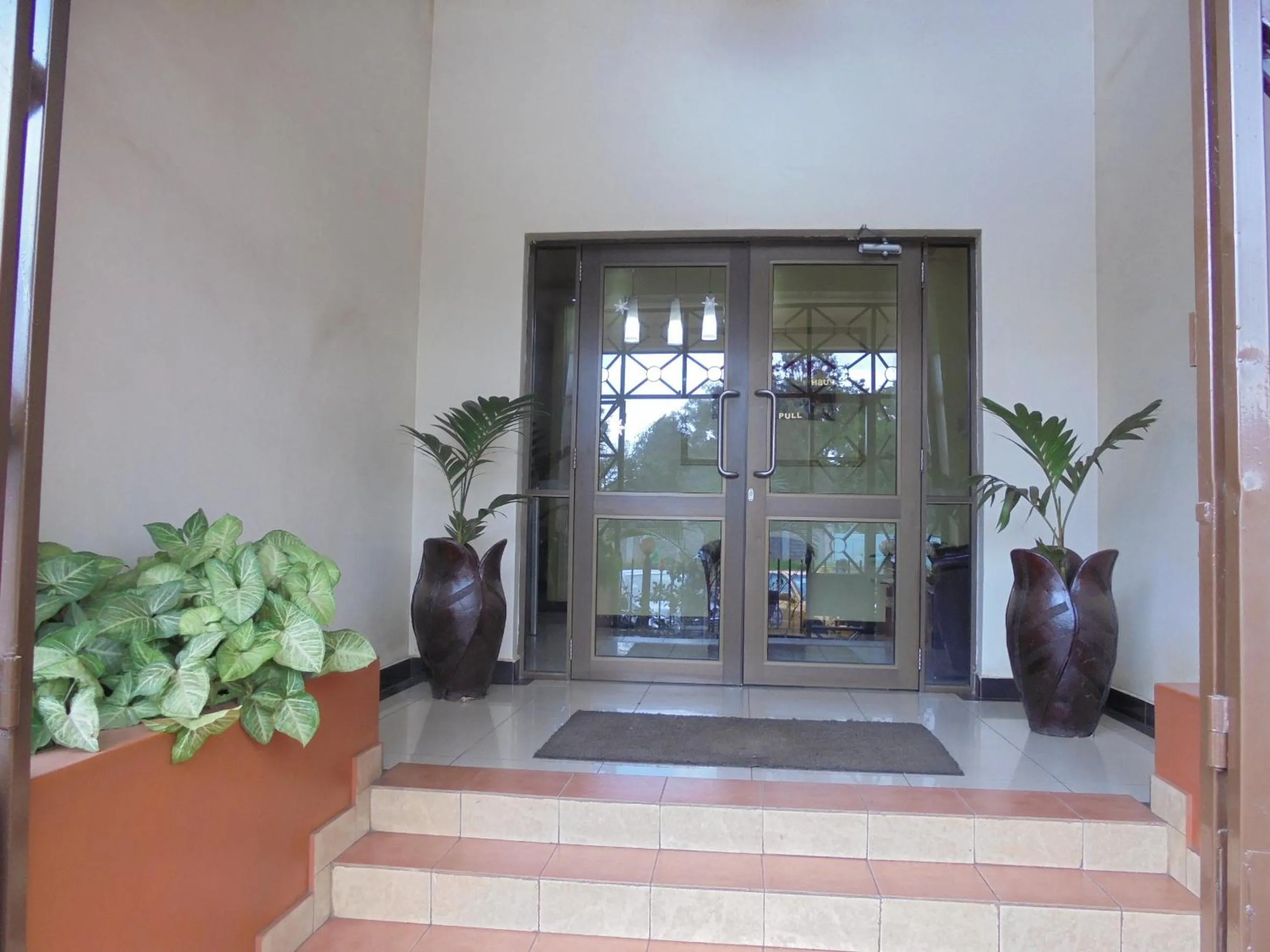Facade/entrance in Nairobi Transit Hotel