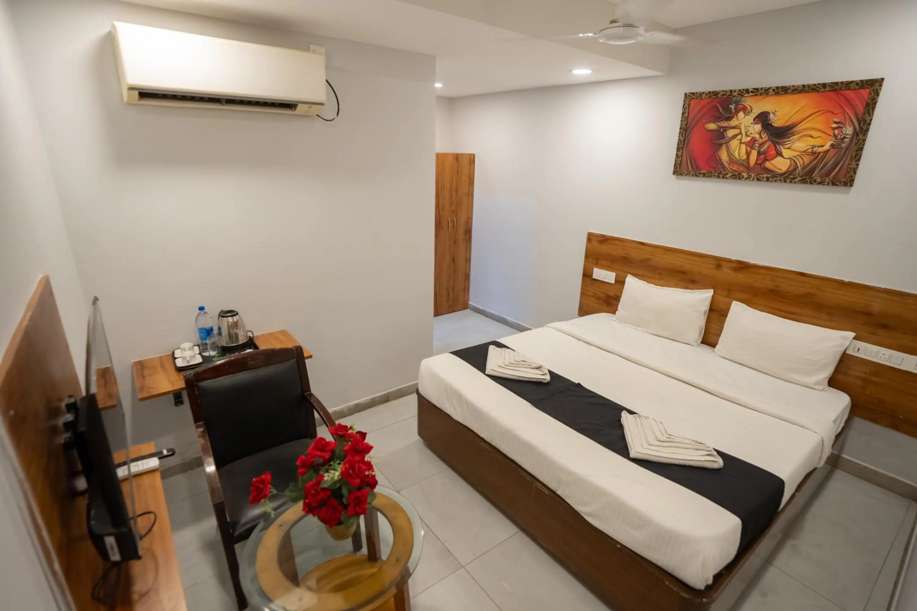 Bed in Hotel Vaishnavi Classic