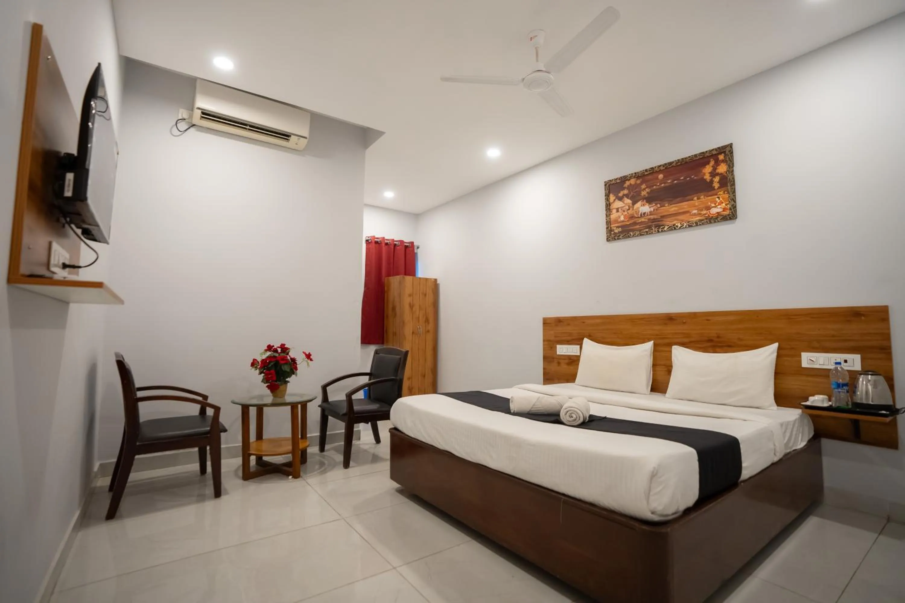Bed in Hotel Vaishnavi Classic
