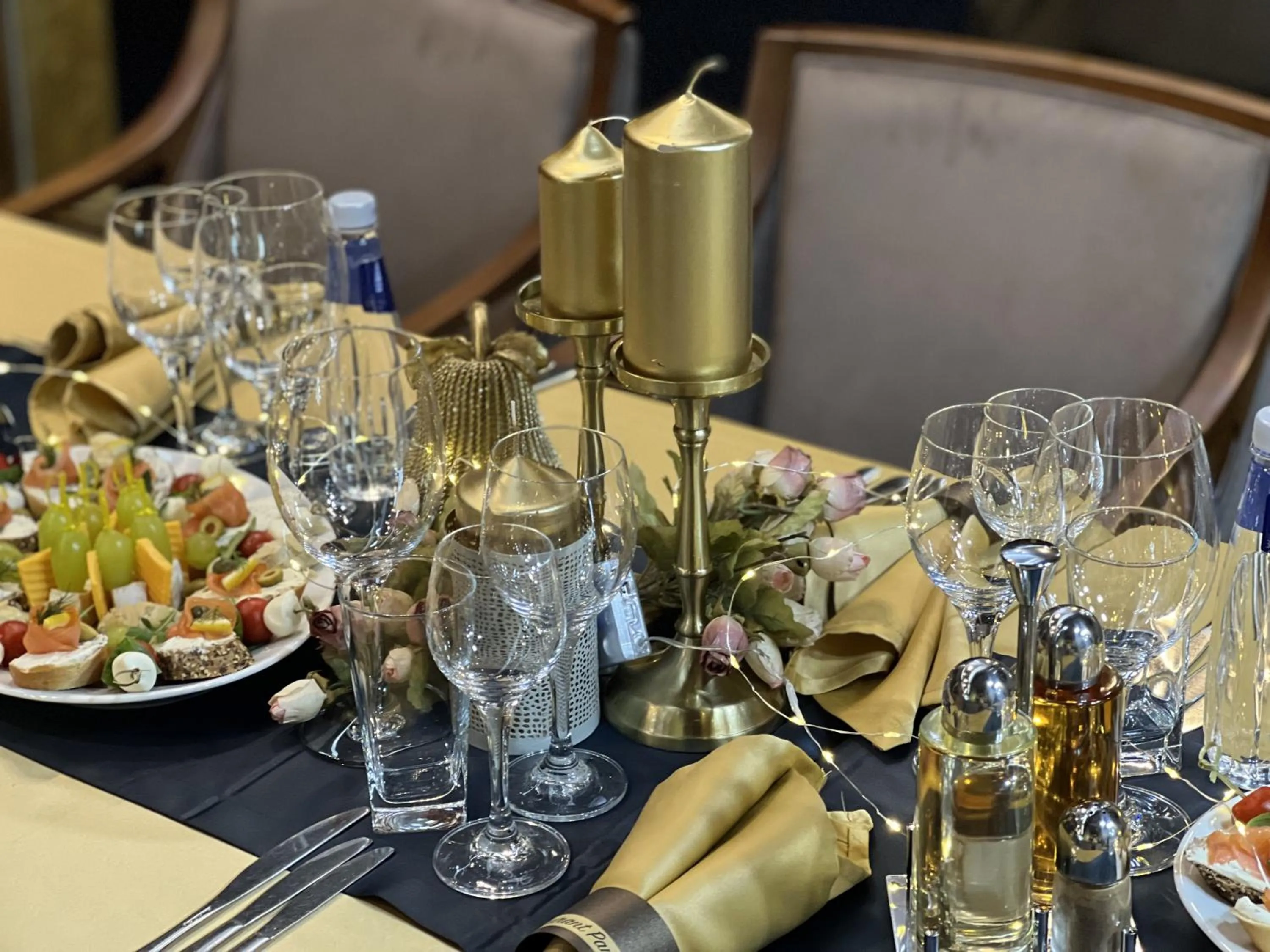 Restaurant/places to eat in Hotel Balkan