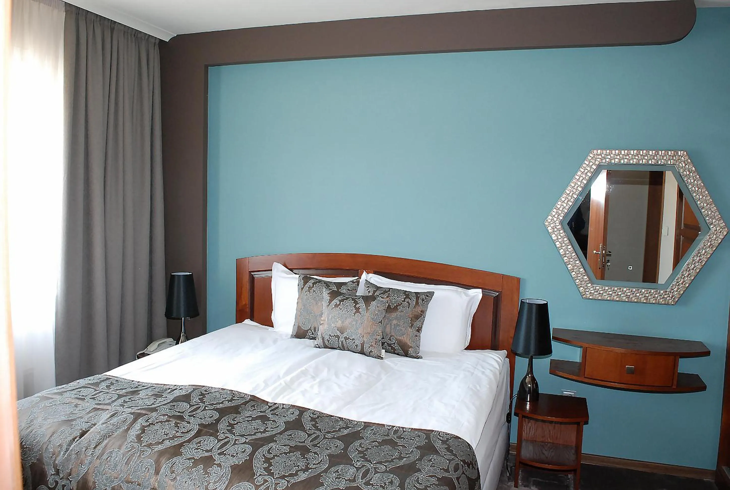 Bedroom, Bed in Hotel Balkan