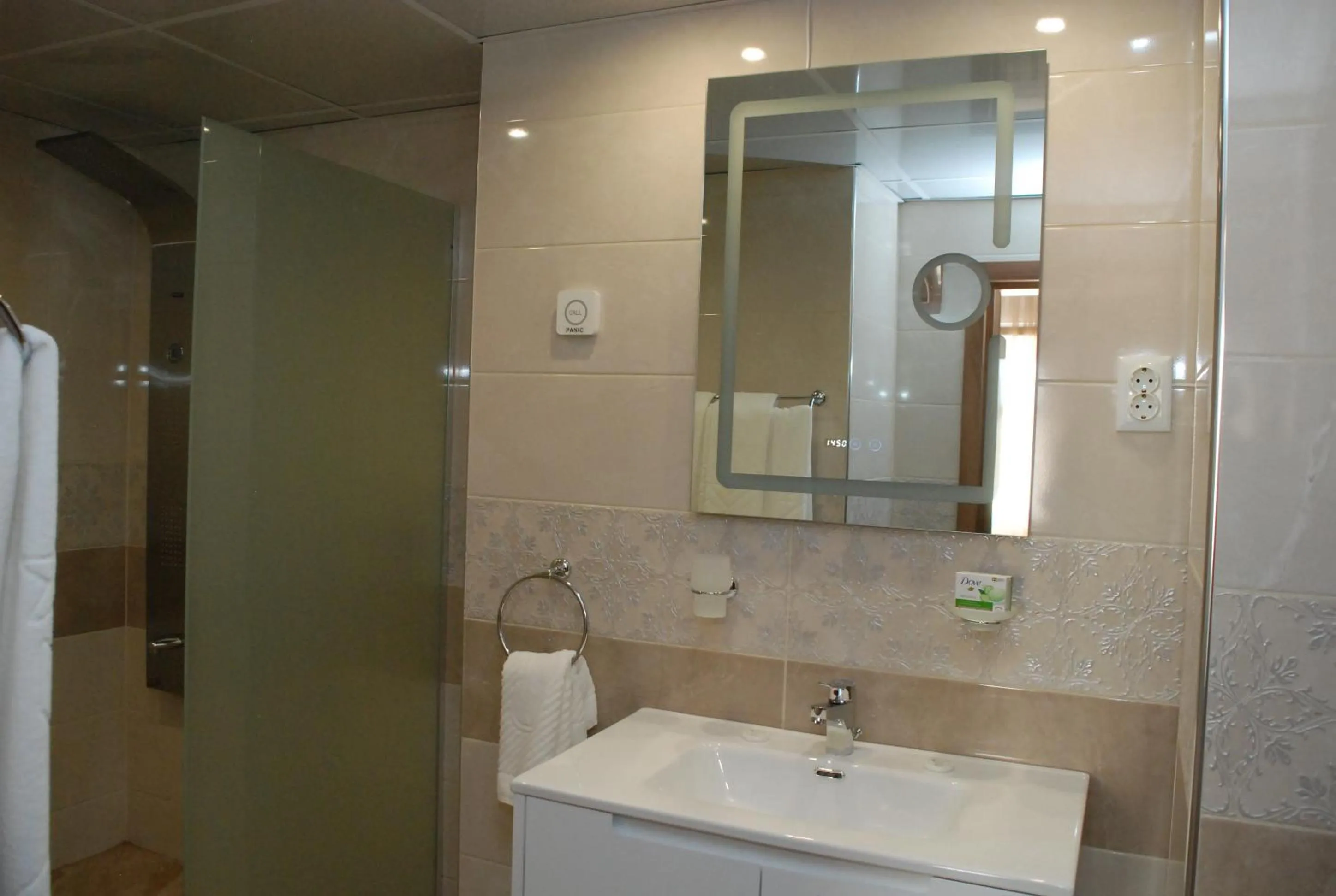 Bathroom in Hotel Balkan