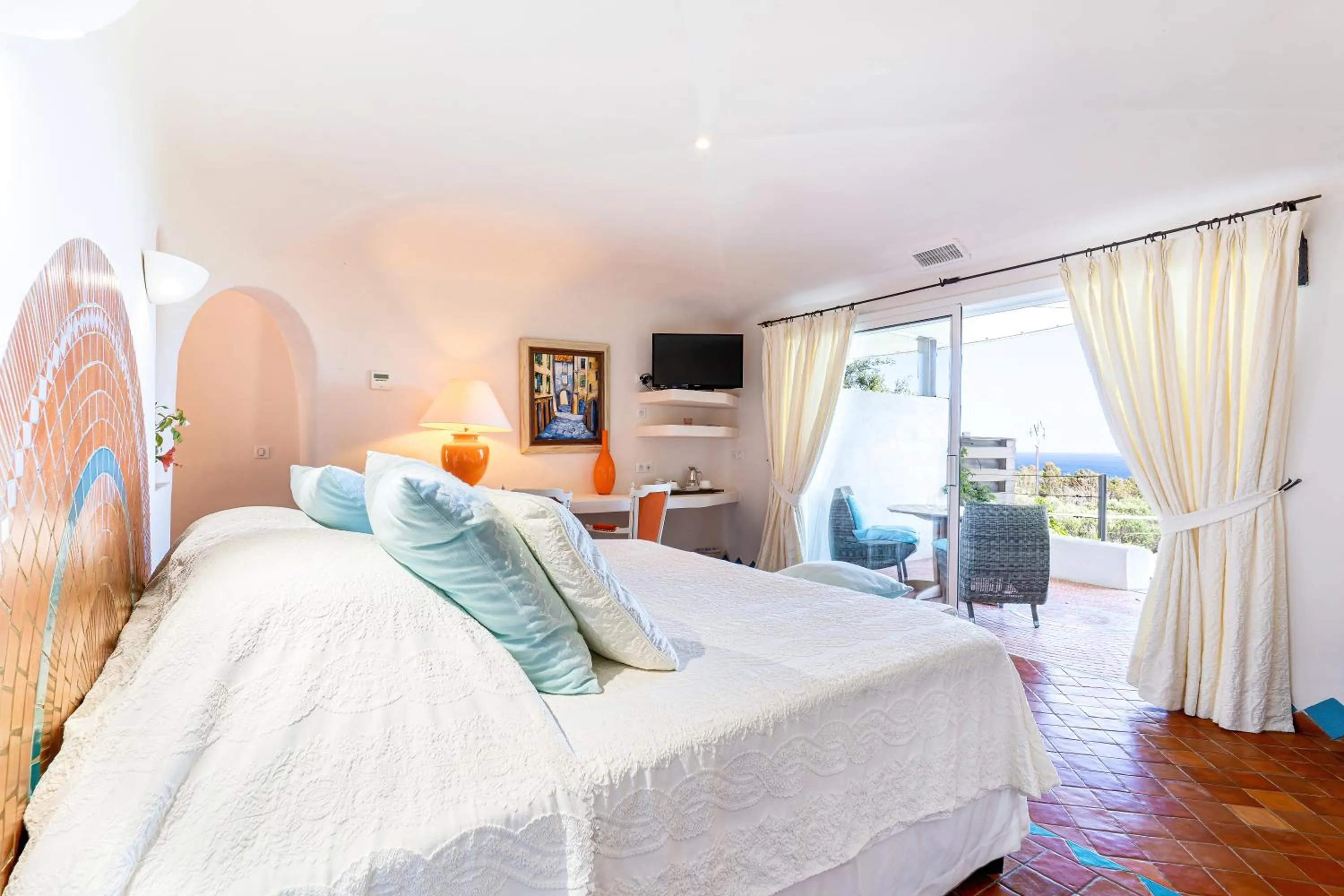 Bed in Hôtel Marina di cavu