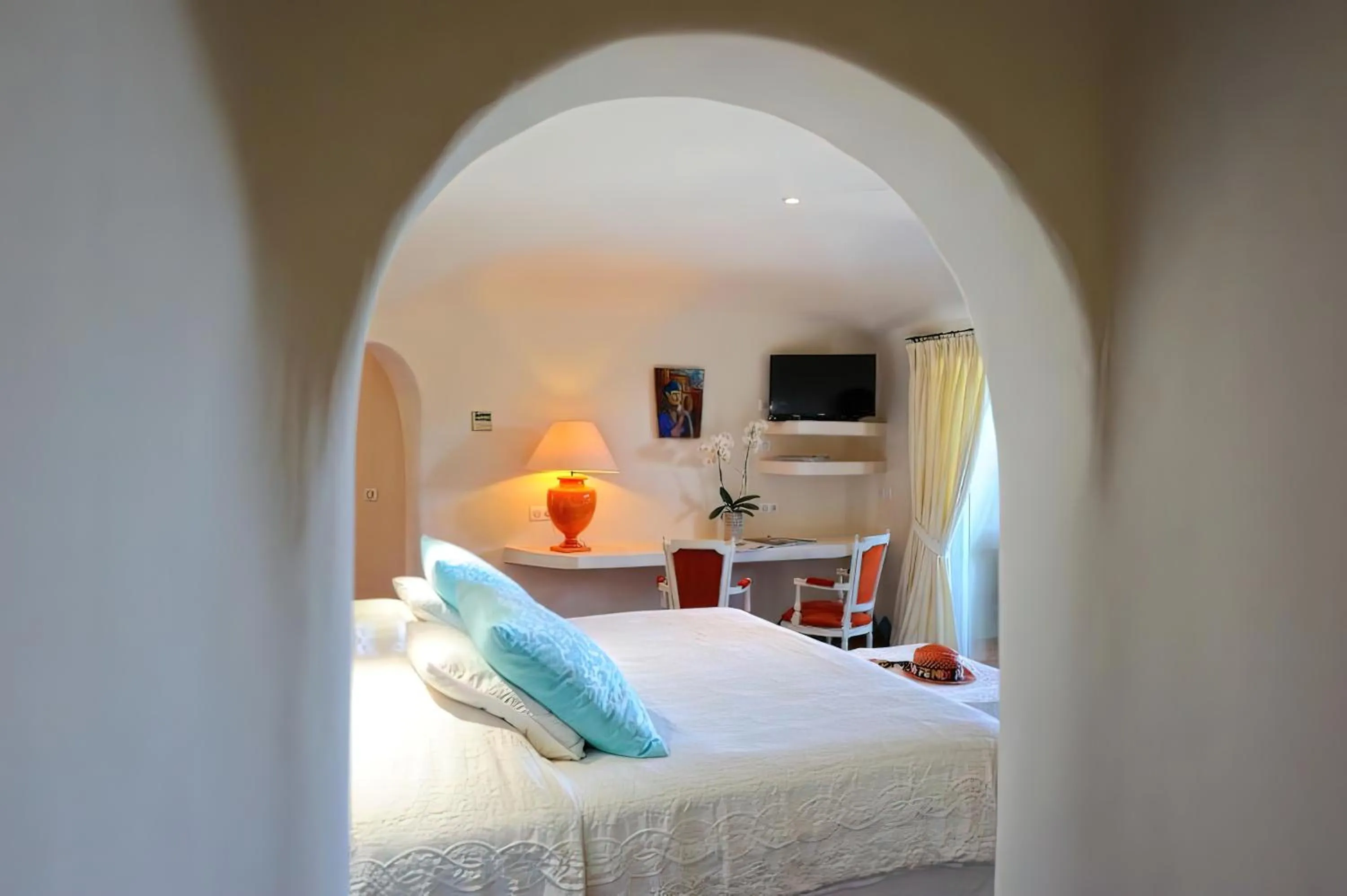 Bed in Hôtel Marina di cavu