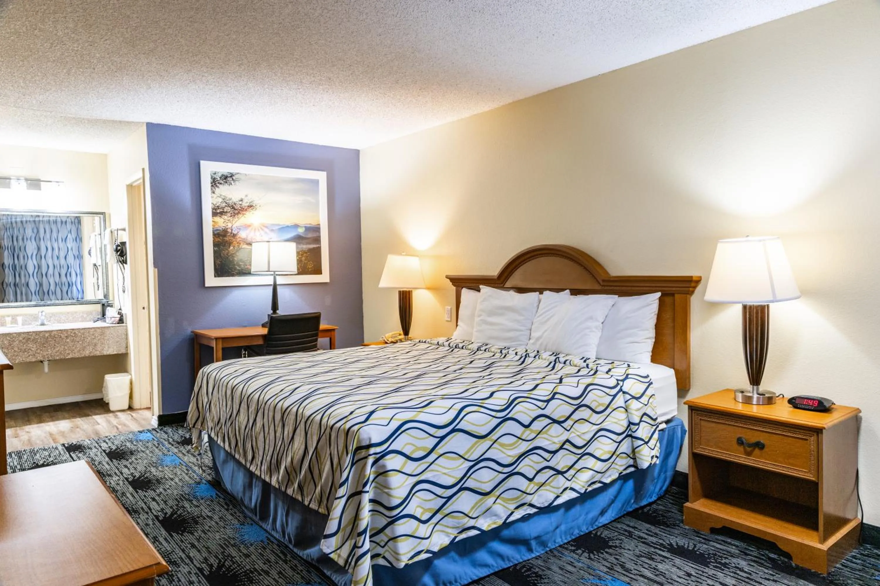 Bed in Boerne Inn and Suites