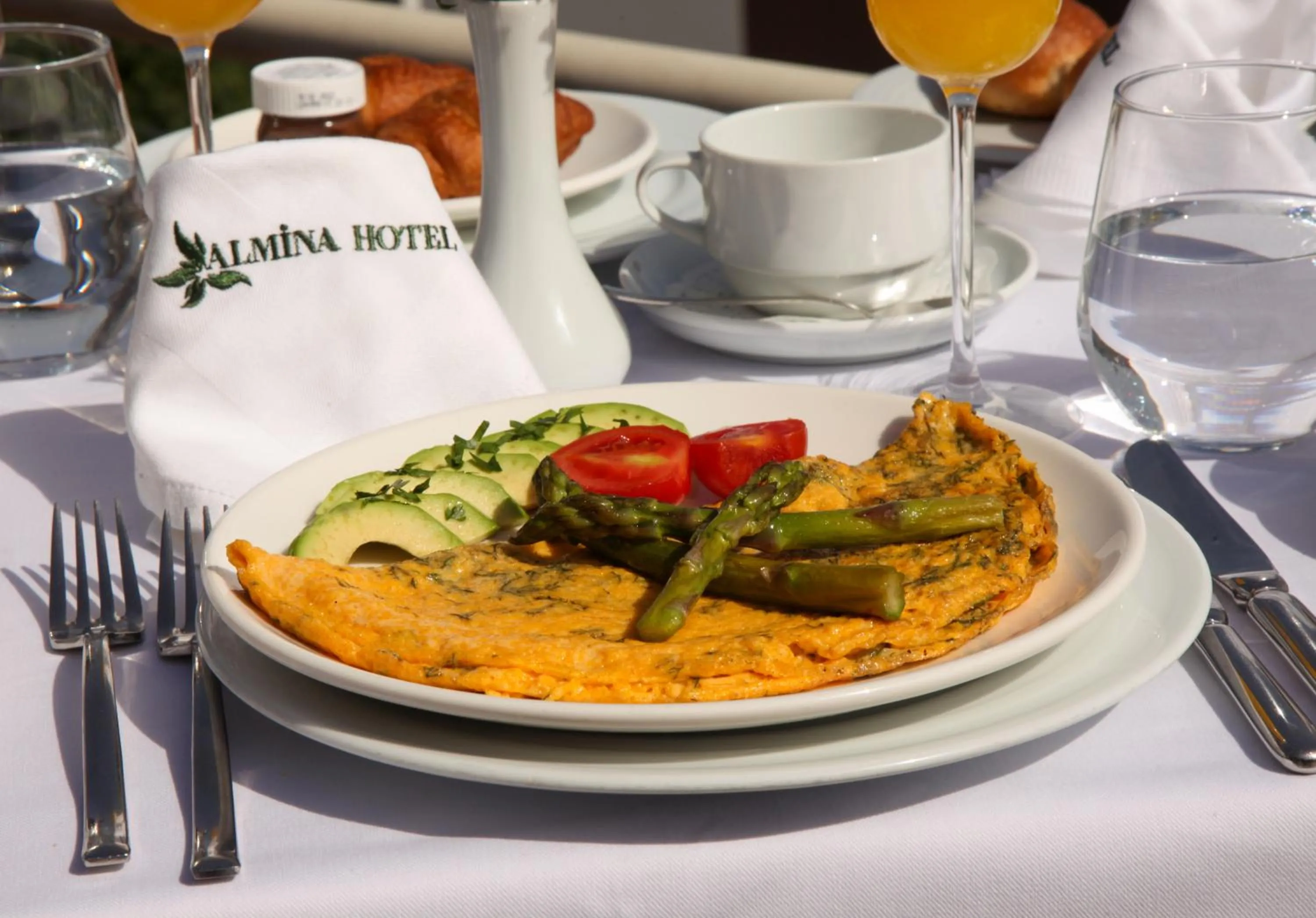 Food and drinks in Almina Guest House