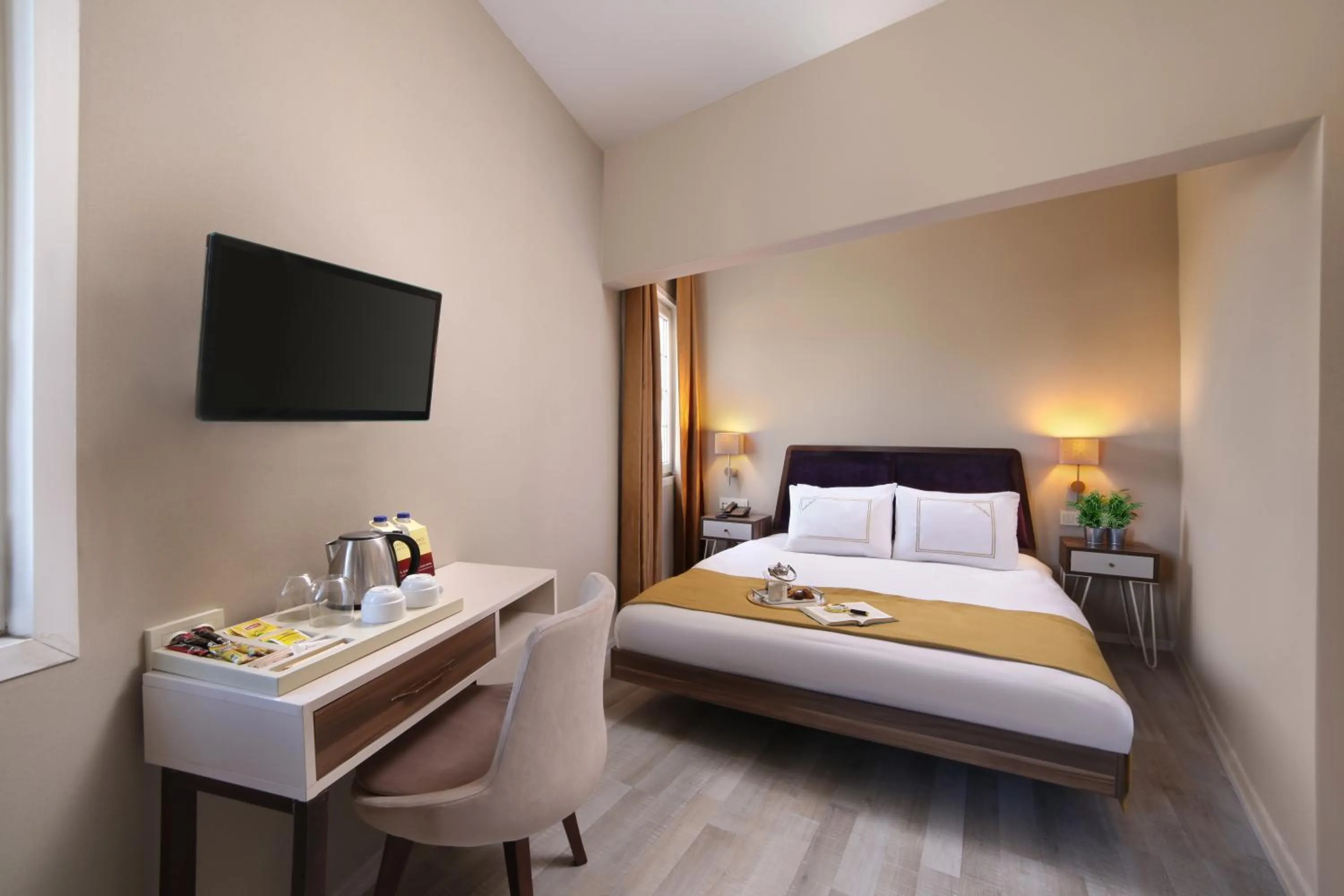 Standard Double Room in Almina Guest House