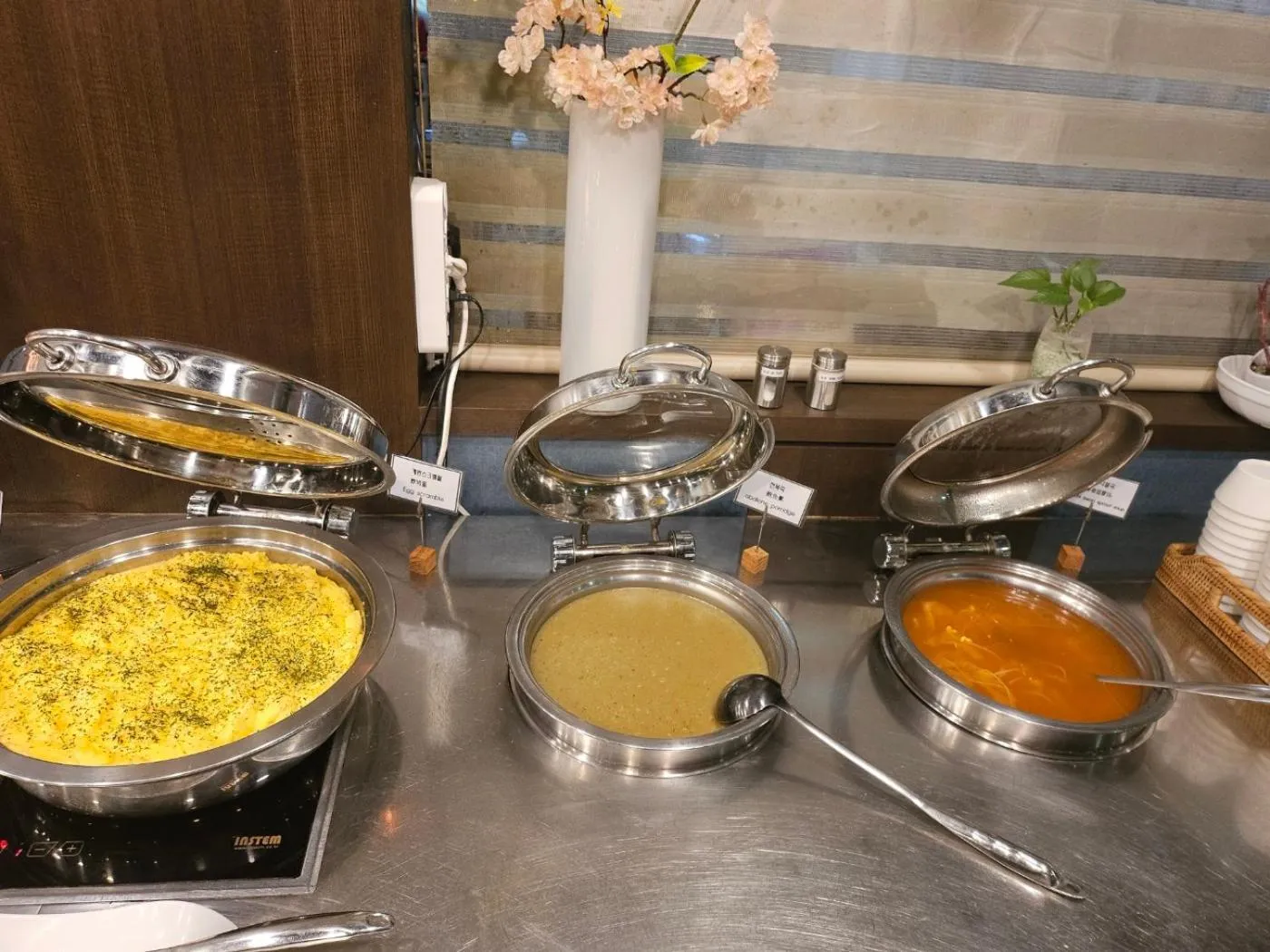 Restaurant/places to eat in With Stay Jeju Hotel