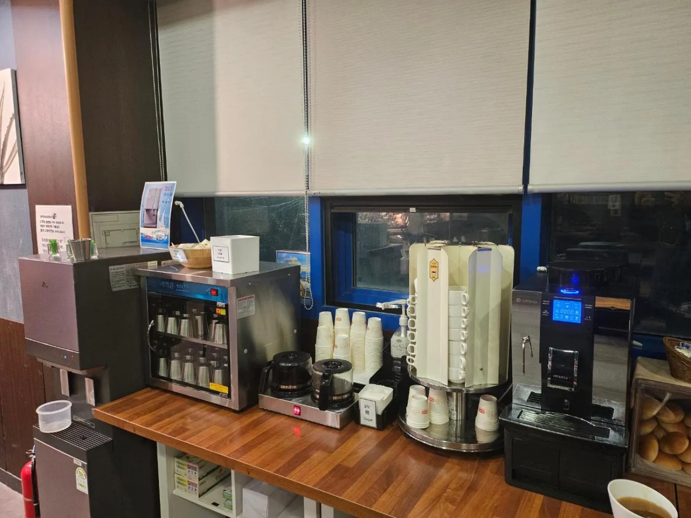 Restaurant/places to eat in With Stay Jeju Hotel