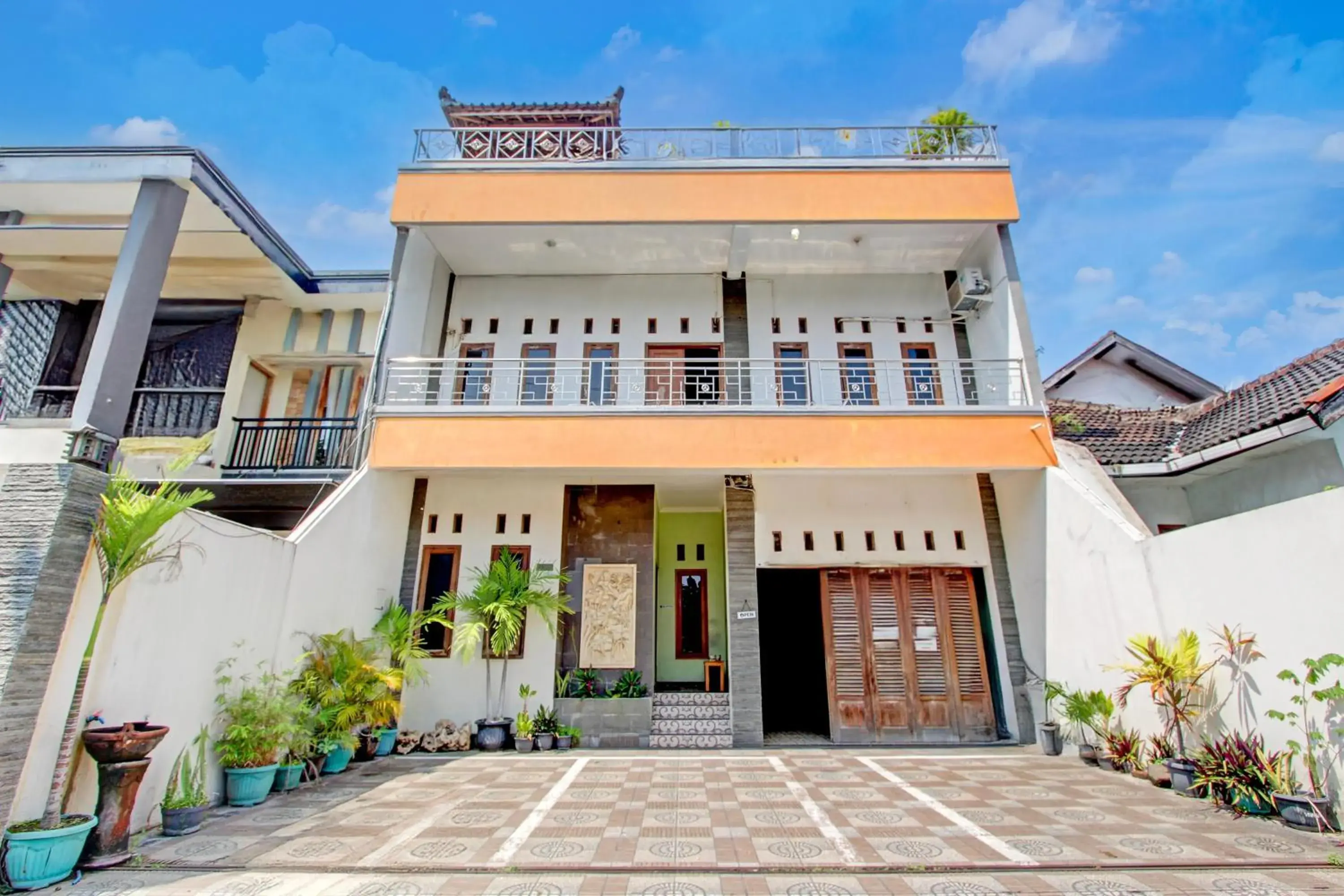 Hotel O Yogyakarta near Taman Sari formerly Widitya Inn Hotel O Yogyakarta near Taman Sari formerly Widitya Inn