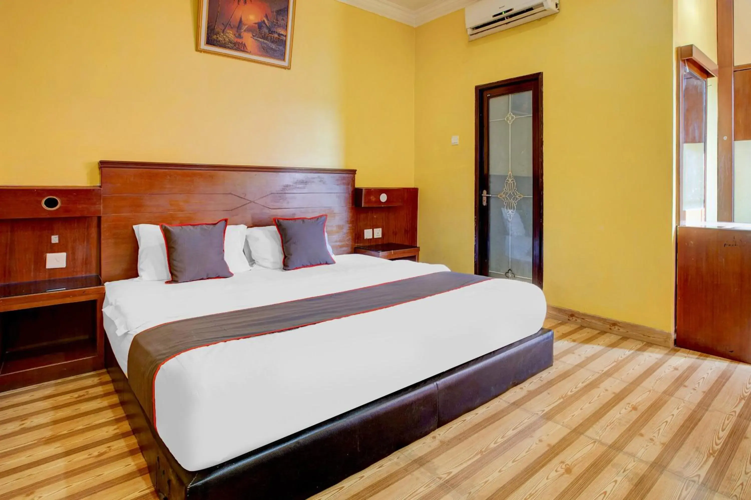 Standard Double Room in Collection O Batam near DC Mall formerly S Hotel Standard Double Room in Collection O Batam near DC Mall formerly S Hotel