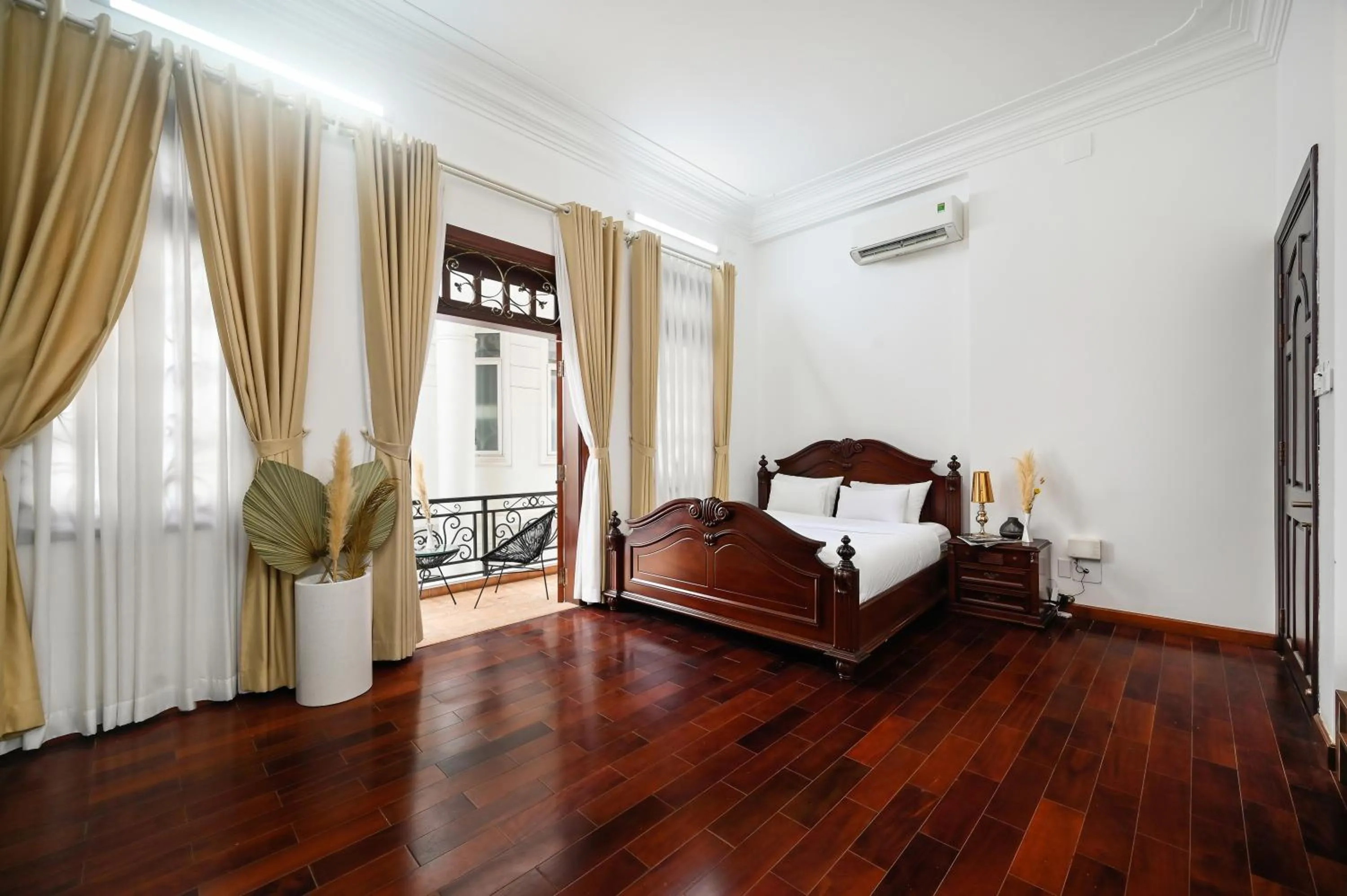 Photo of the whole room, Bed in Amory Villa Thao Dien